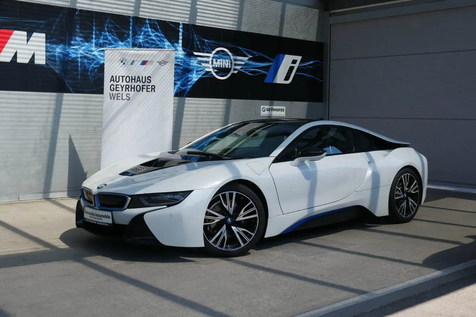 BMW i8 Range Extender *Facelift/Navi Pro/360°/Head-Up/Harman Kardon/DAB* Weiß - 1