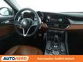 Alfa Romeo Giulia 2.2 JTDM Super Aut.*NAVI*TEMPO*CAM*PDC*SHZ* Gris - thumbnail 13