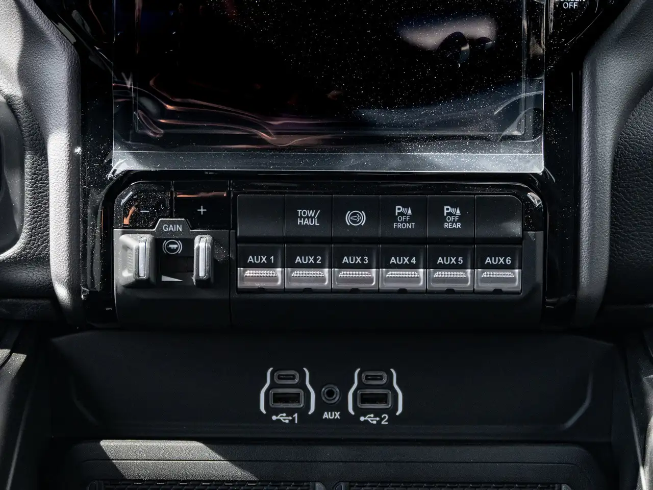 RAM 3500 снимка RAM 3500