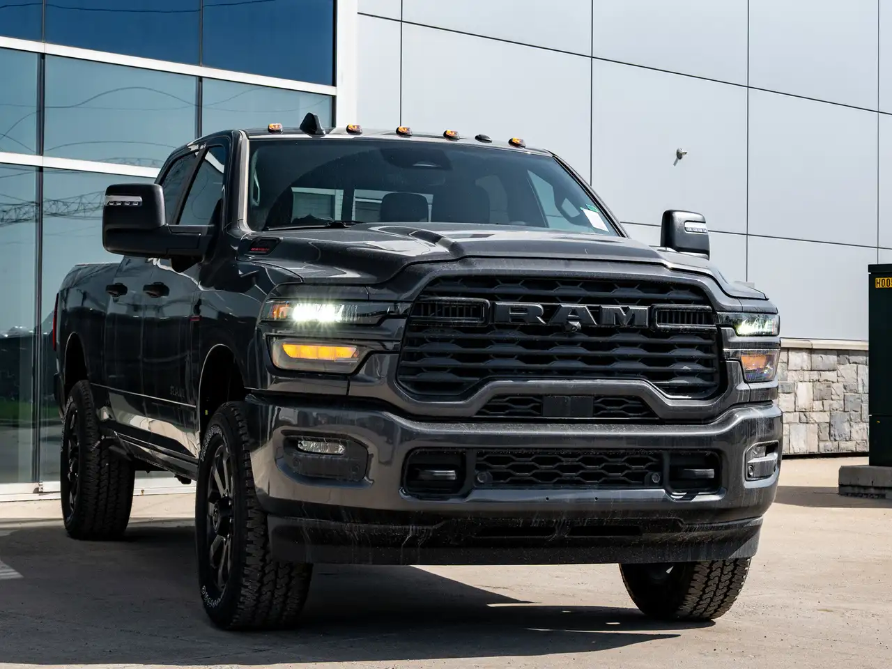 RAM 3500 снимка RAM 3500