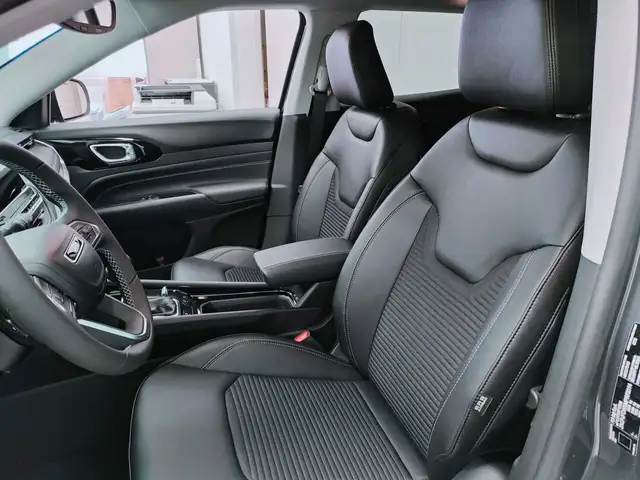 Jeep Compass view 17