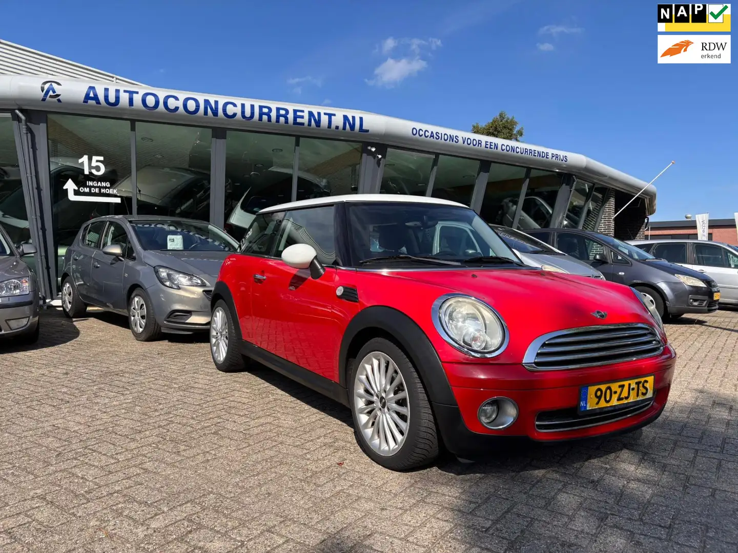 MINI Cooper Mini 1.6 Pepper, Nieuwe APK, Airco, Inruil mogelij Rouge - 1