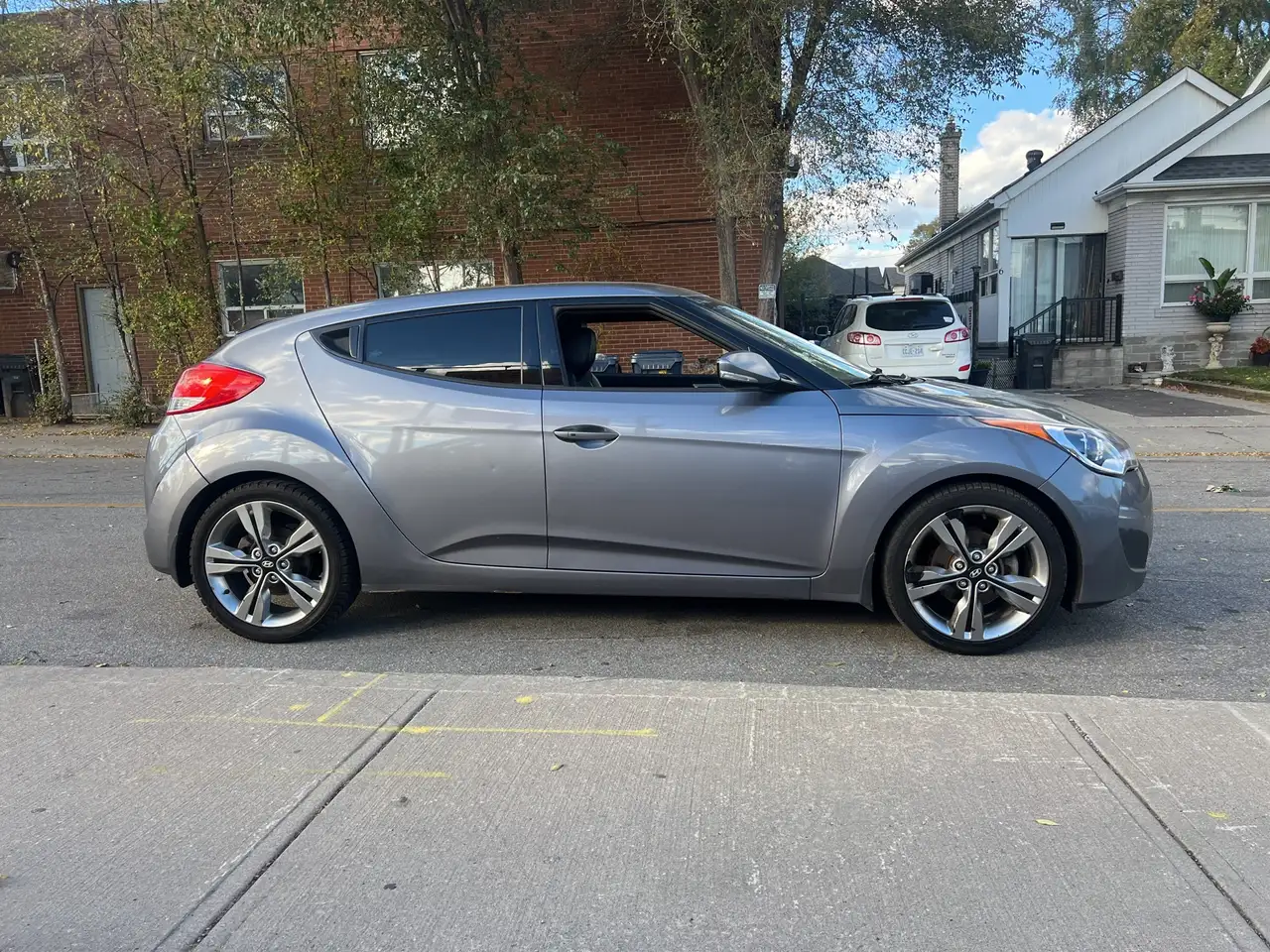 Hyundai VELOSTER снимка Hyundai VELOSTER