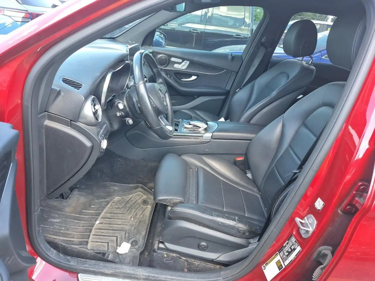 Mercedes-Benz GLC снимка Mercedes-Benz GLC