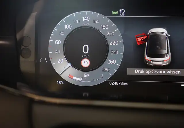 Land Rover Range Rover Evoque view 21