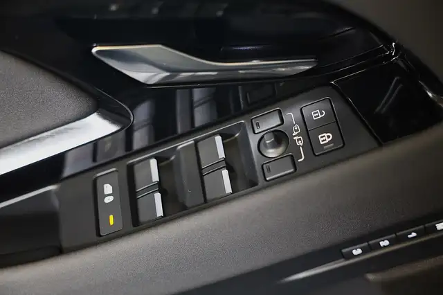 Land Rover Range Rover Evoque view 18