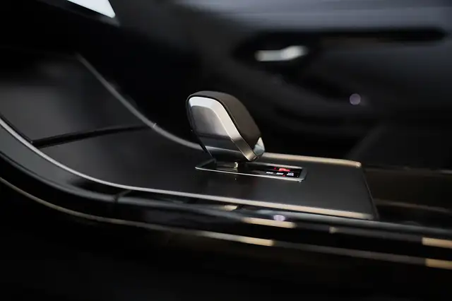 Land Rover Range Rover Evoque view 27