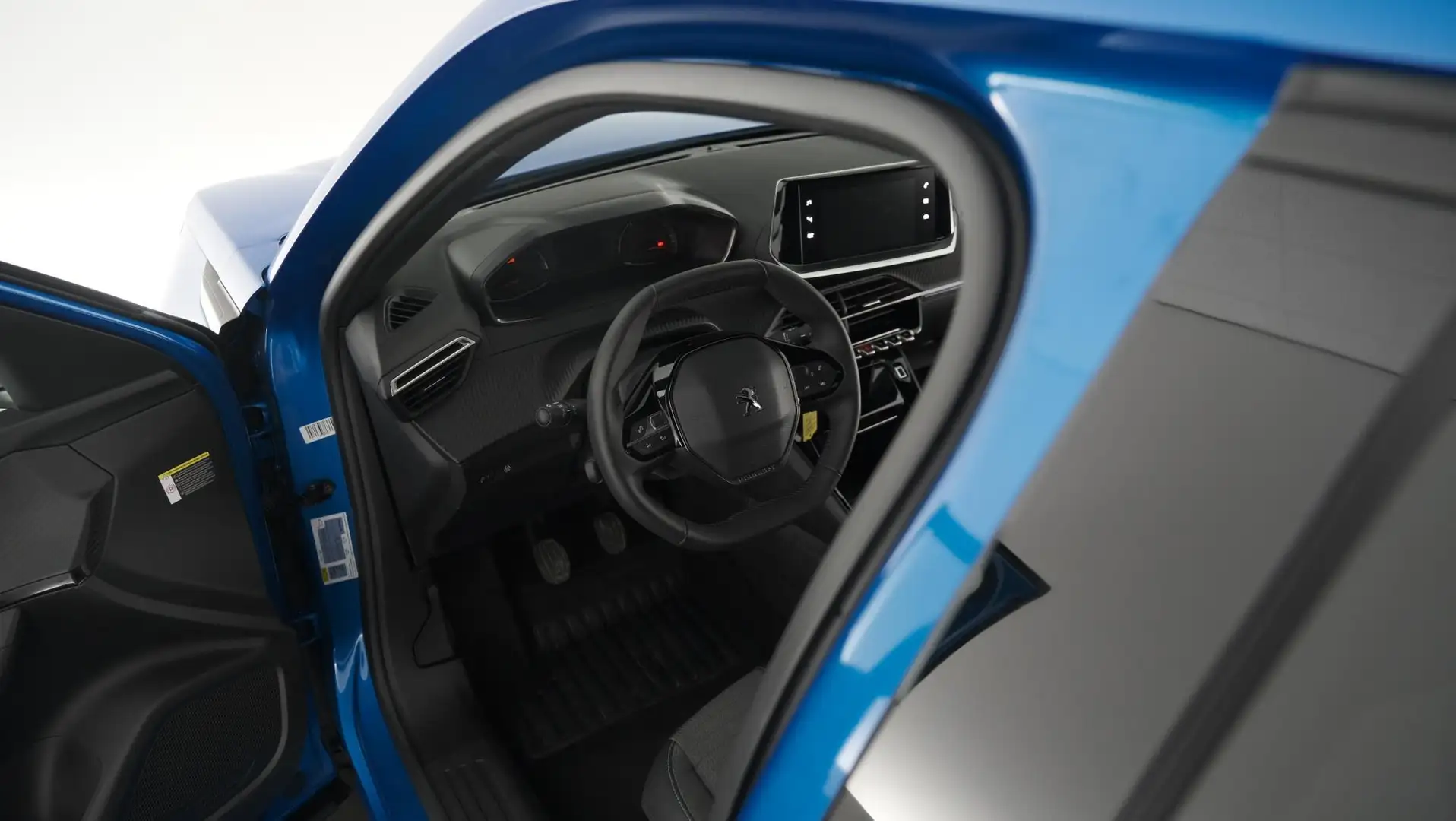 Peugeot 2008 PureTech 100 Allure | Navigatie | Parkeersensoren Blauw - 2
