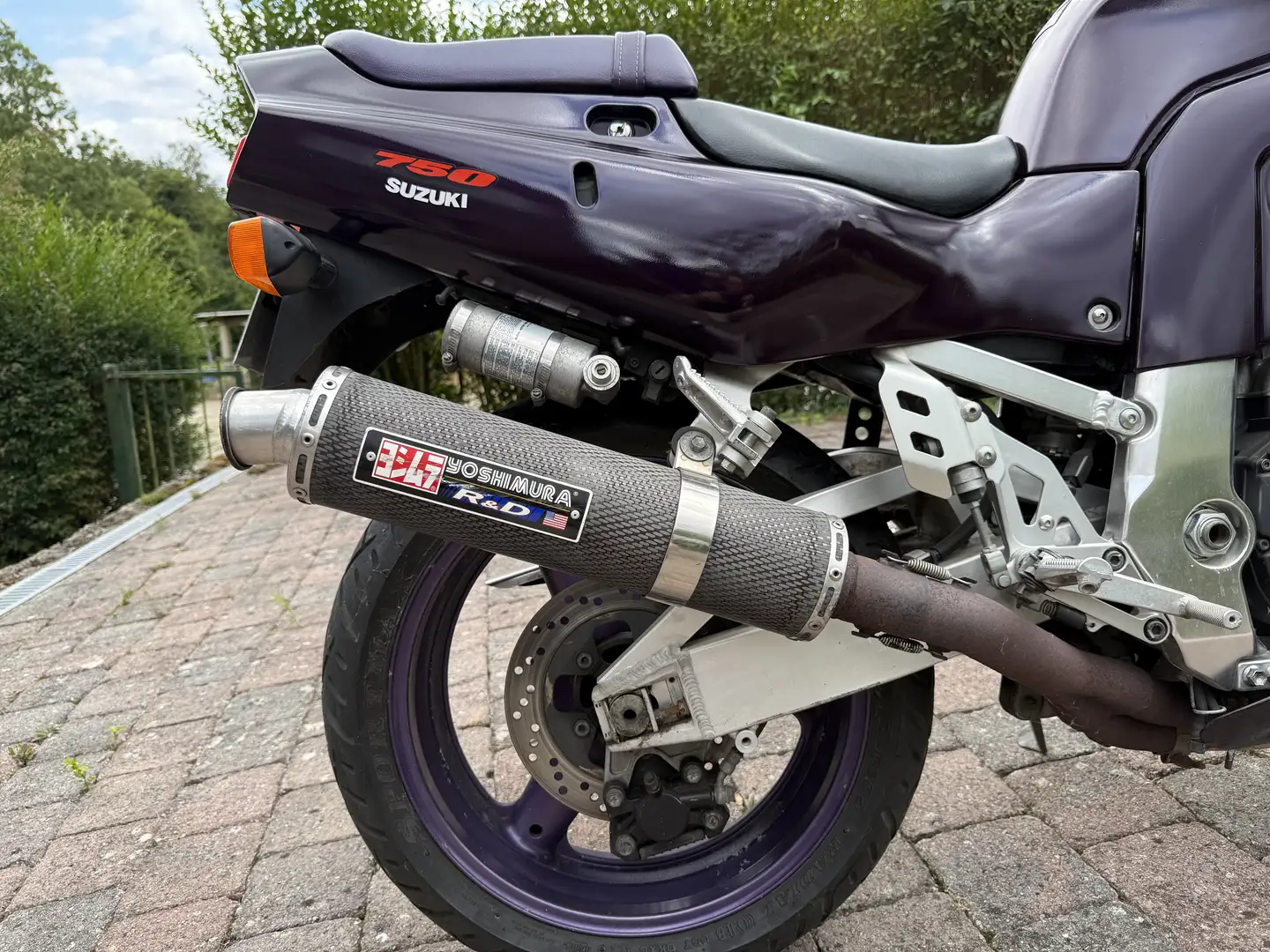 Suzuki GSX-R 750 - 2
