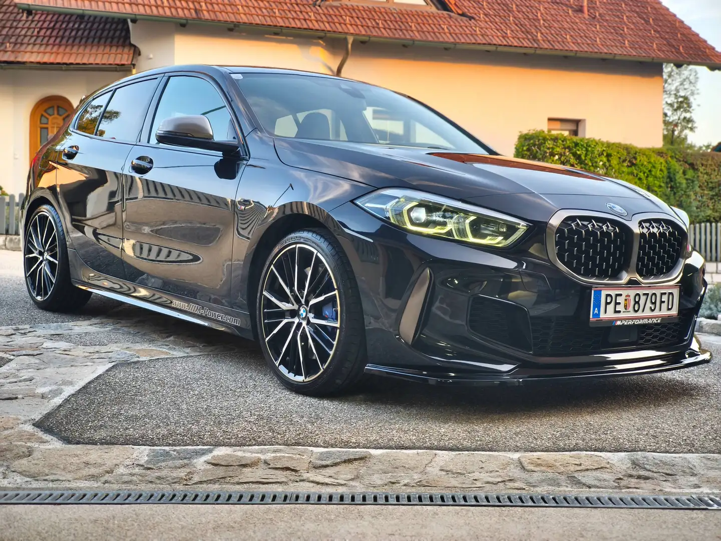 BMW 135 M135i xDrive Aut. Schwarz - 1