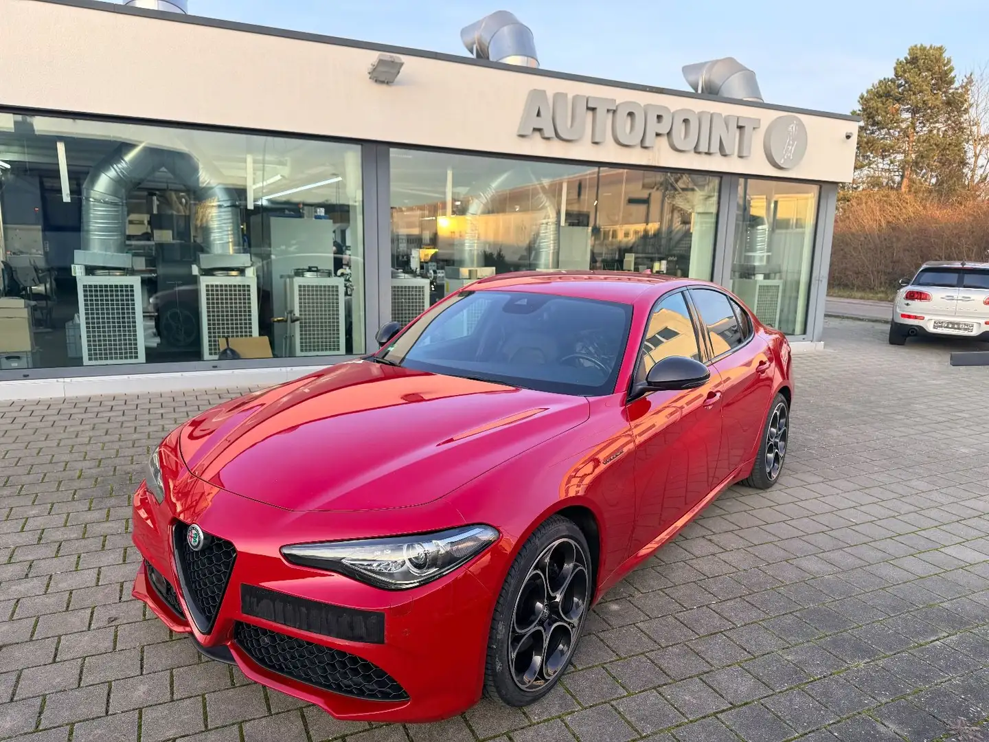 Alfa Romeo Giulia Veloce Q4 Navi ACC Keyles Hifi Leder DAB Rot - 1