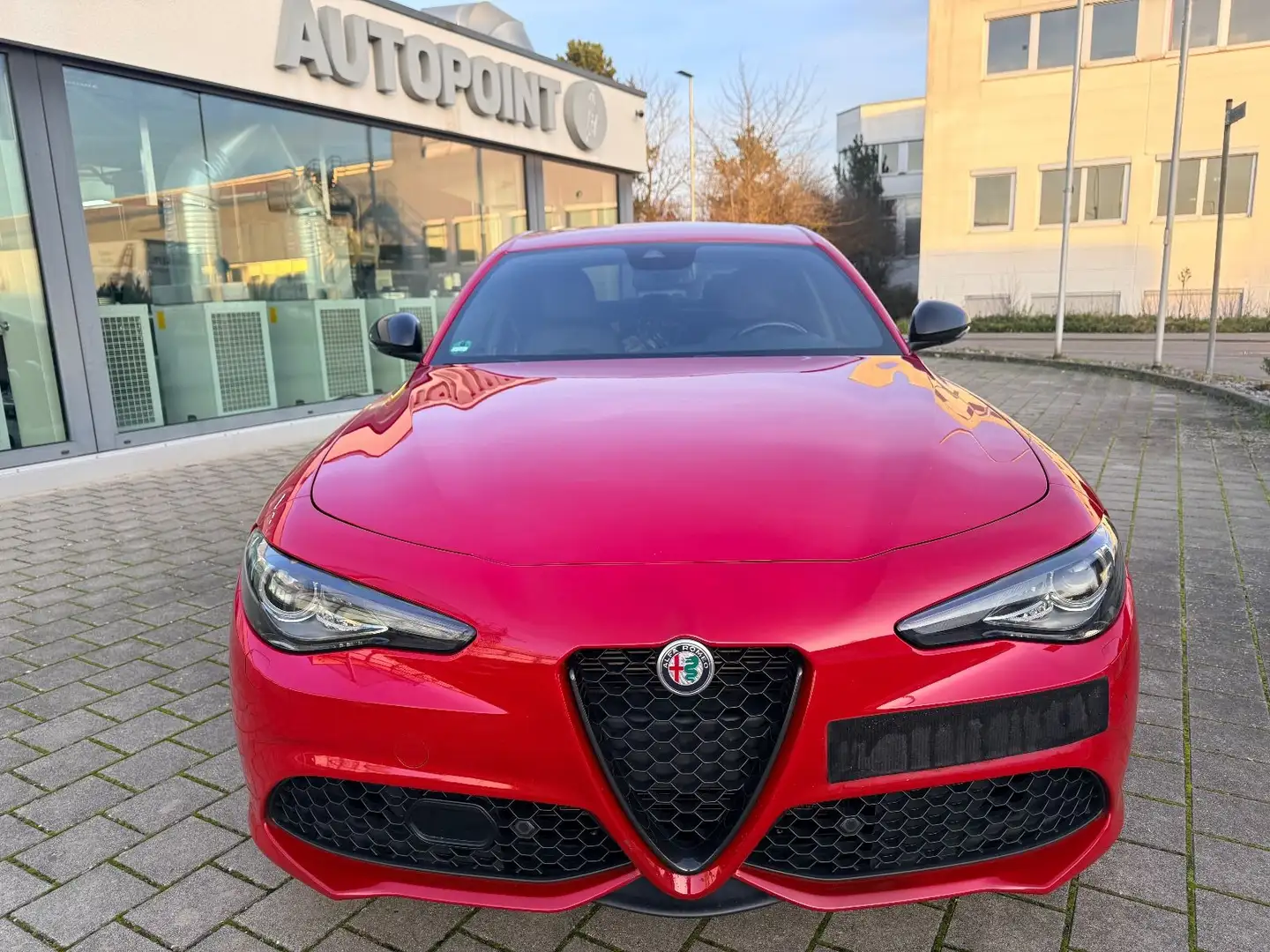 Alfa Romeo Giulia Veloce Q4 Navi ACC Keyles Hifi Leder DAB Rot - 2