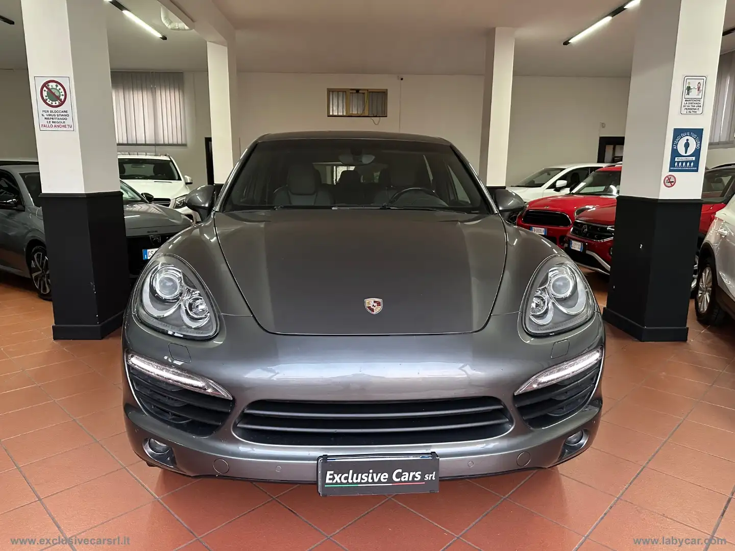 Porsche Cayenne 3.0 Diesel 250CV Platinum Edit. Grigio - 2