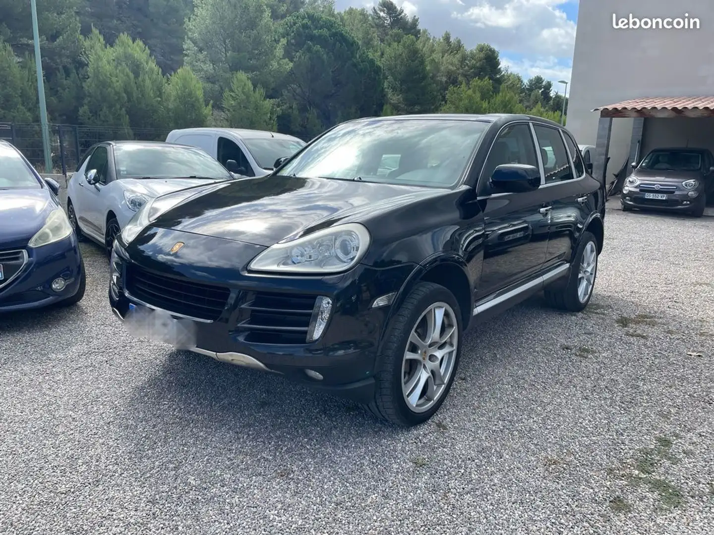 Porsche Cayenne S PACK GTS Schwarz - 2
