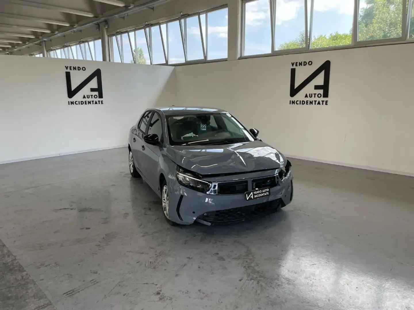Opel Corsa 1.2 75CV CAMBIO MANUALE Grigio - 1
