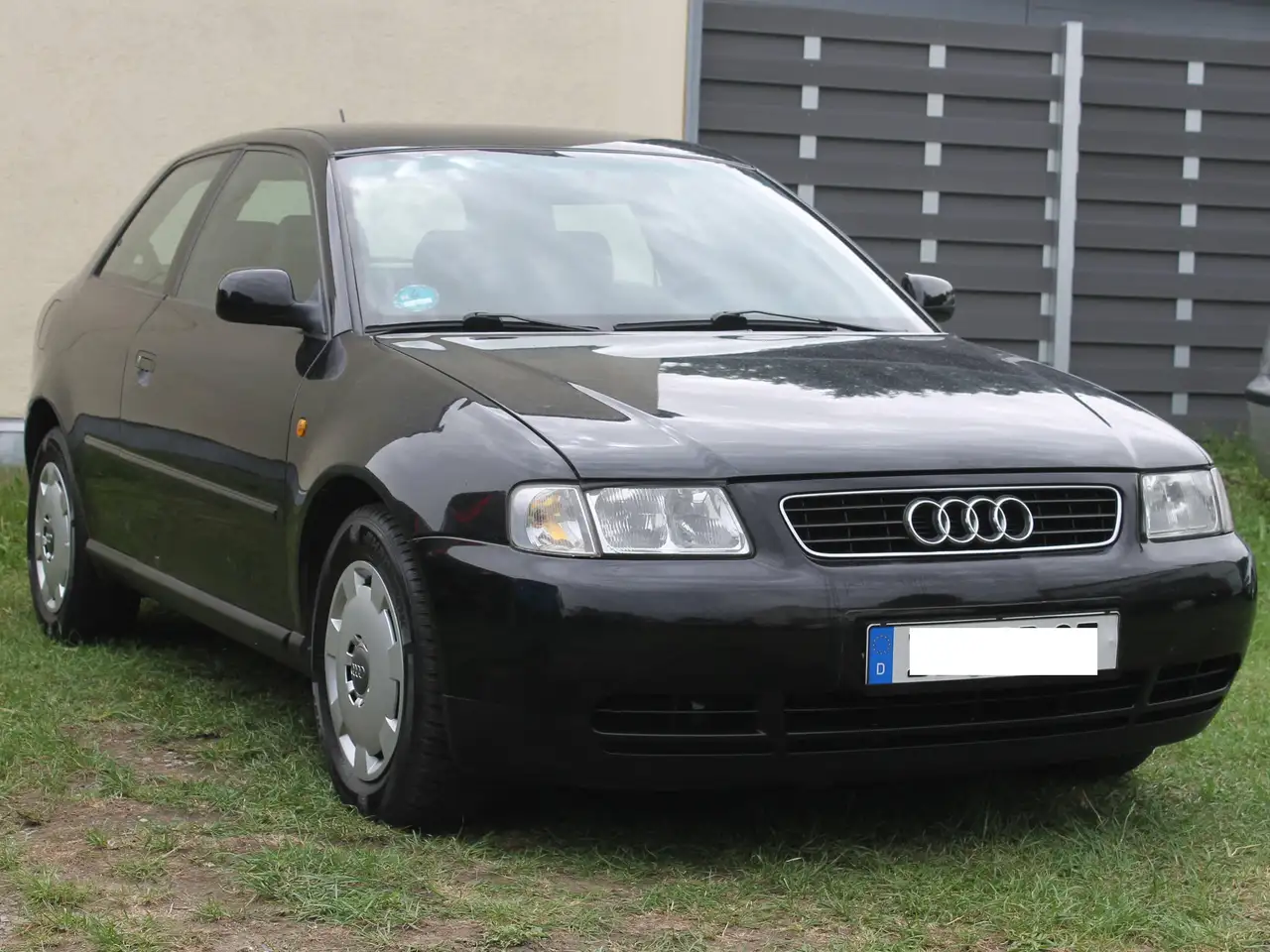 Audi A3 1.6 Attraction Klima SHZ Tüv 10.27, foto 2