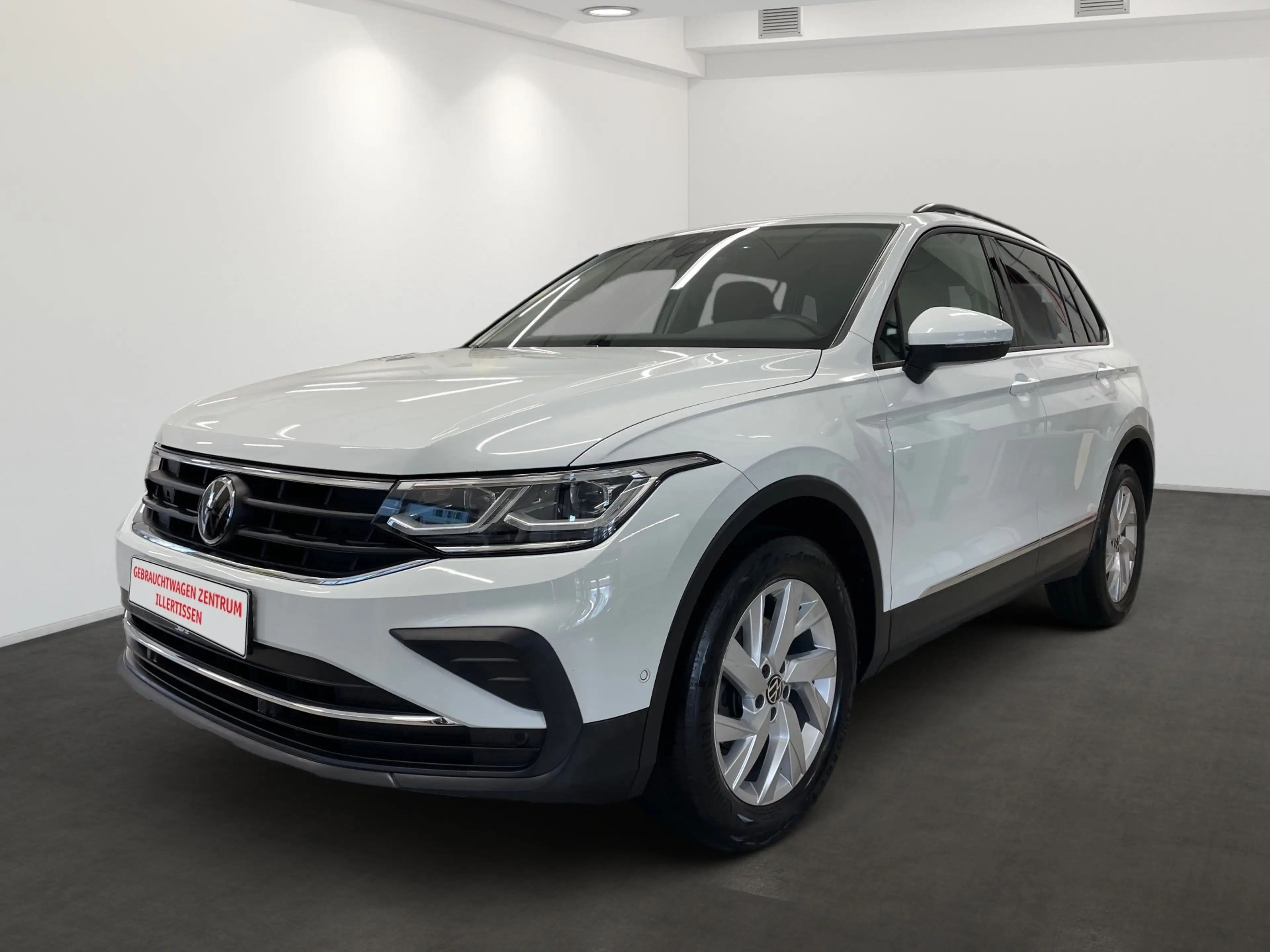 Volkswagen Tiguan 2.0 TDI 4M Life *MATRIX*KAMERA*NAVI* — photo 2