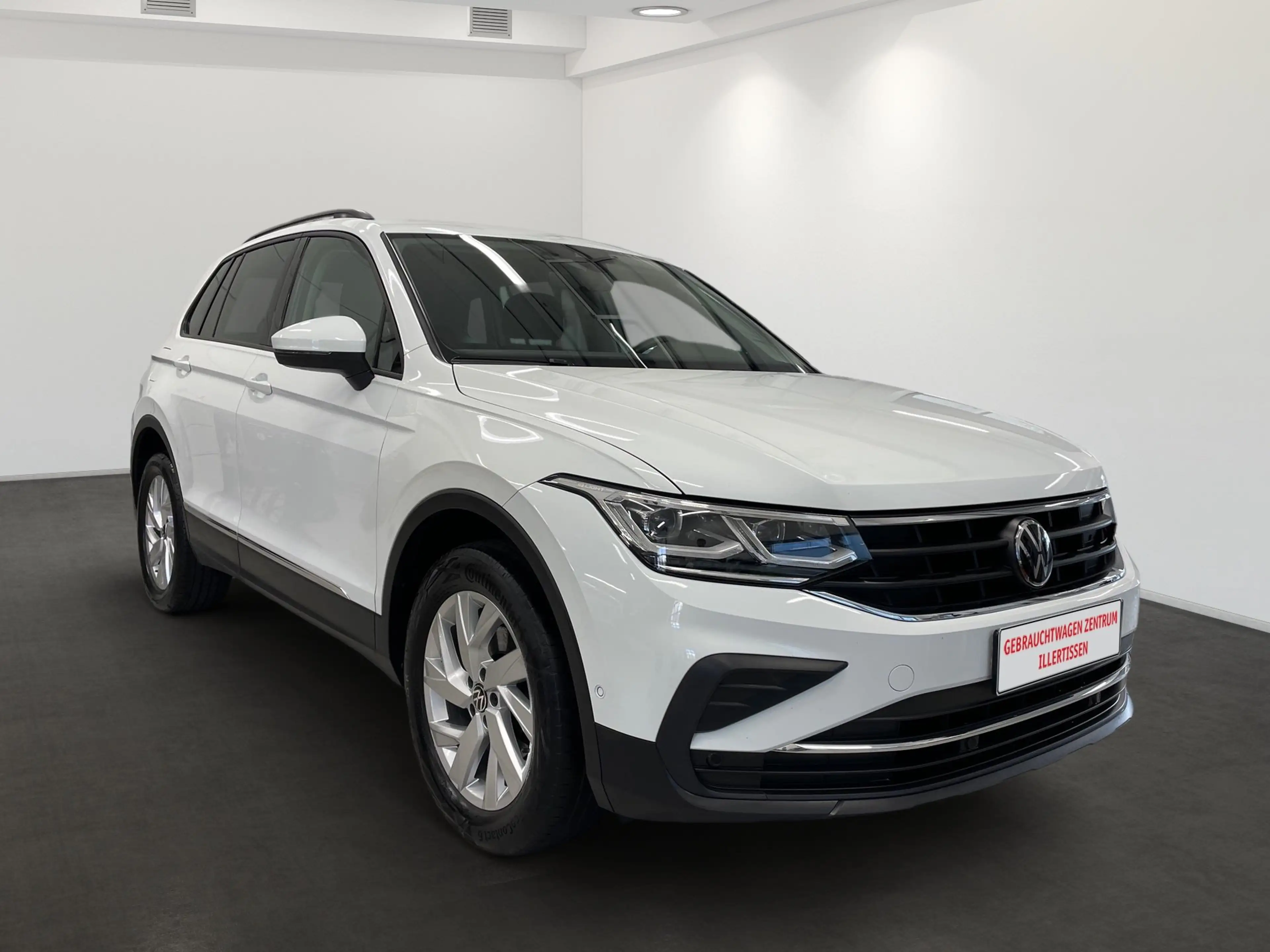 Volkswagen Tiguan 2.0 TDI 4M Life *MATRIX*KAMERA*NAVI* — photo 3