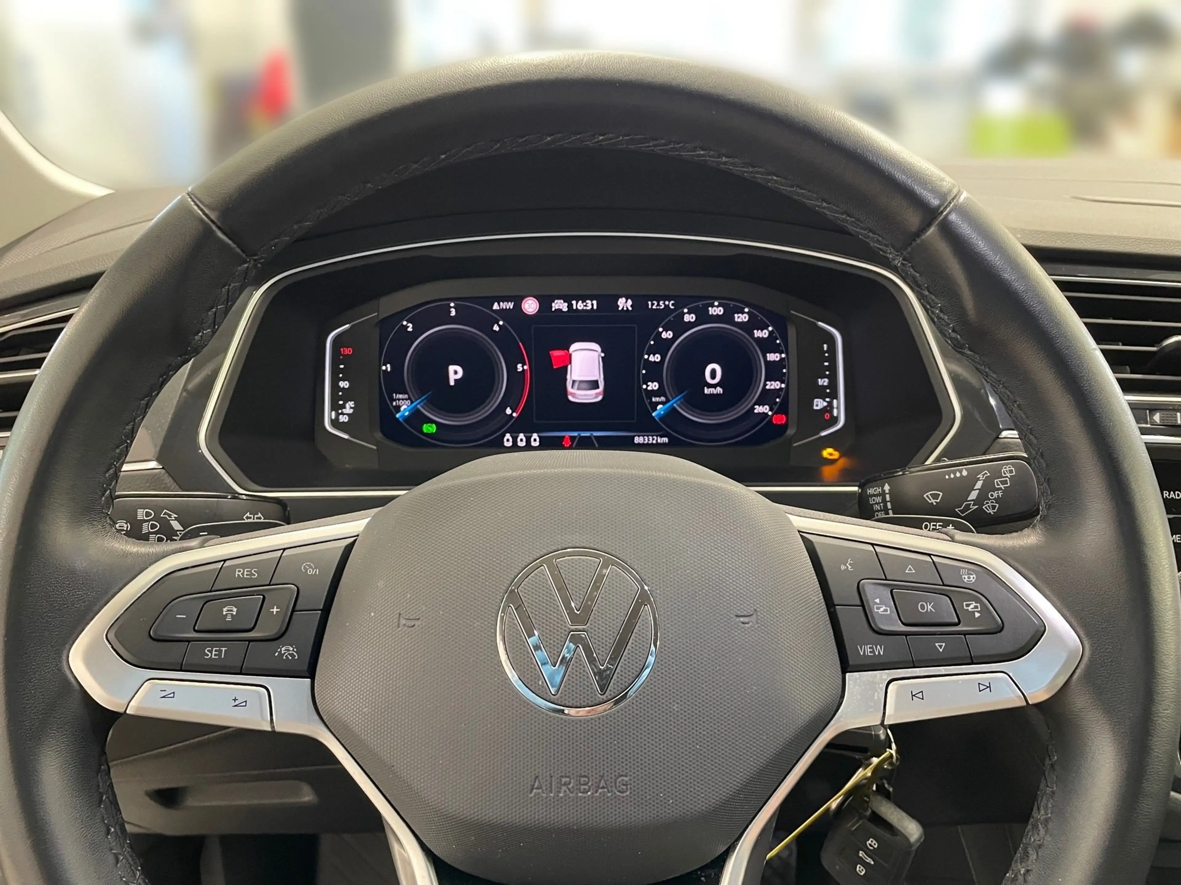 Volkswagen Tiguan 2.0 TDI 4M Life *MATRIX*KAMERA*NAVI* — photo 11