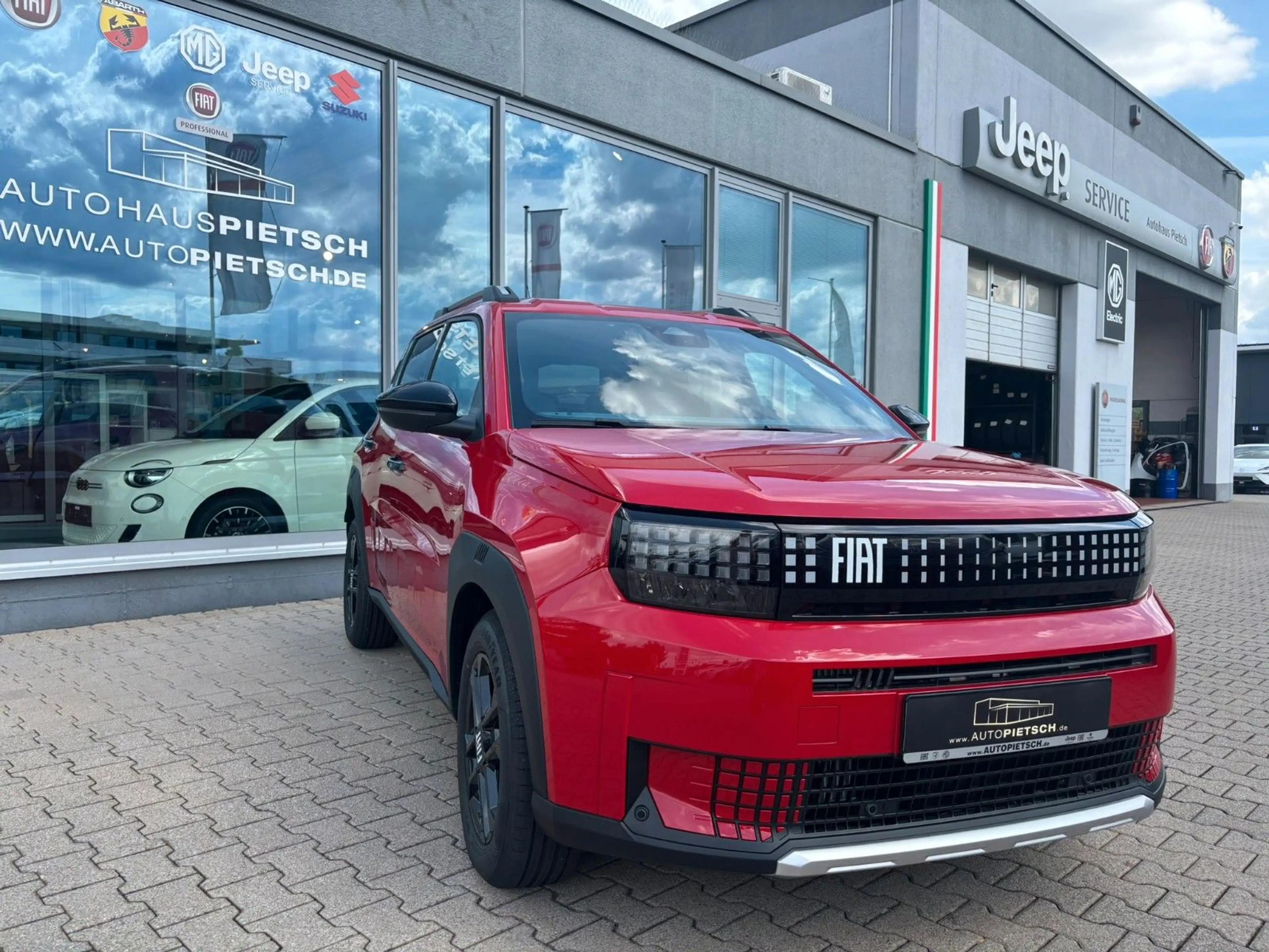 Fiat Grande Panda Hybrid ICON 1.2 eDCT 81 kW — photo 3