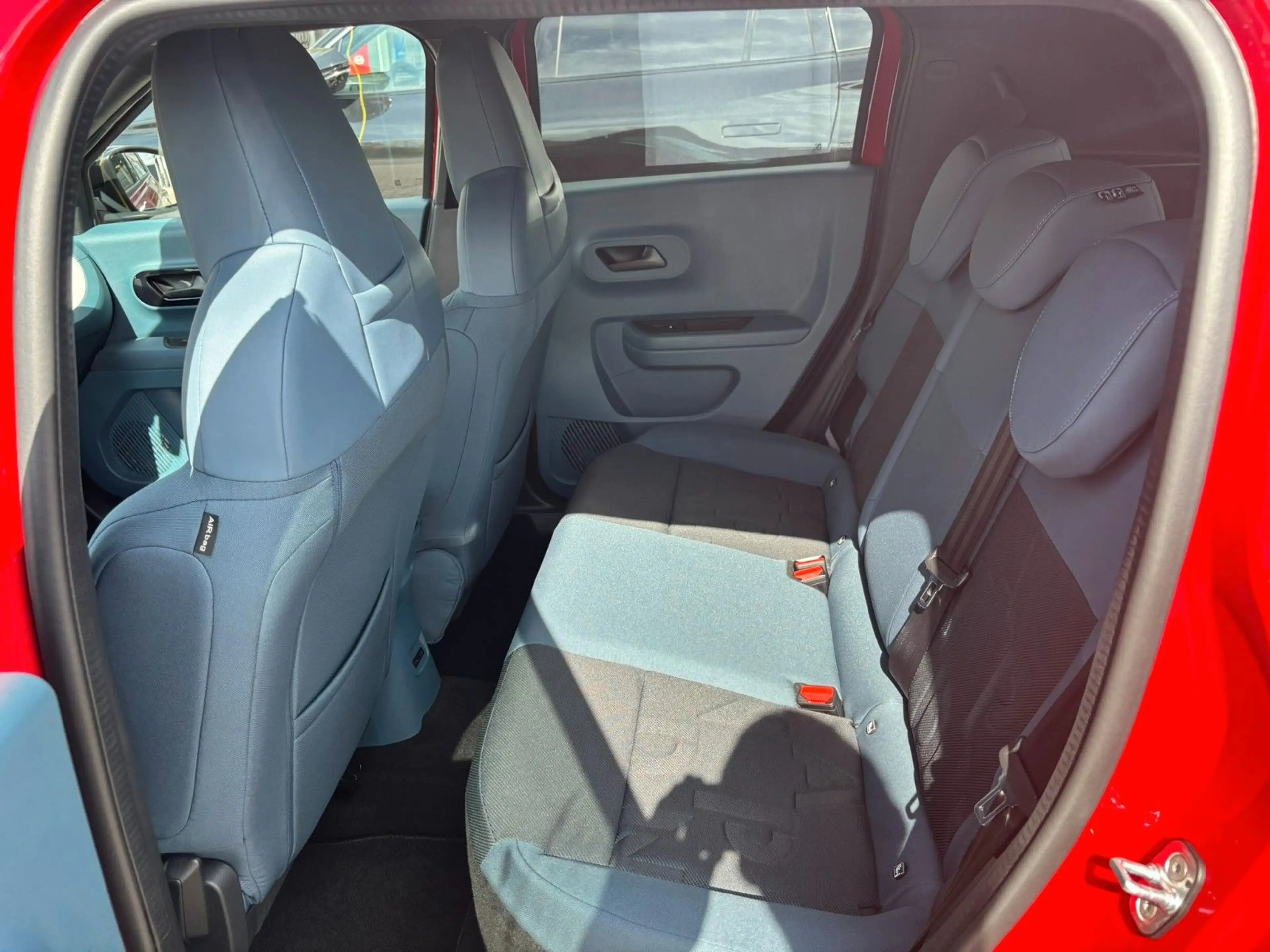 Fiat Grande Panda Hybrid ICON 1.2 eDCT 81 kW — photo 8
