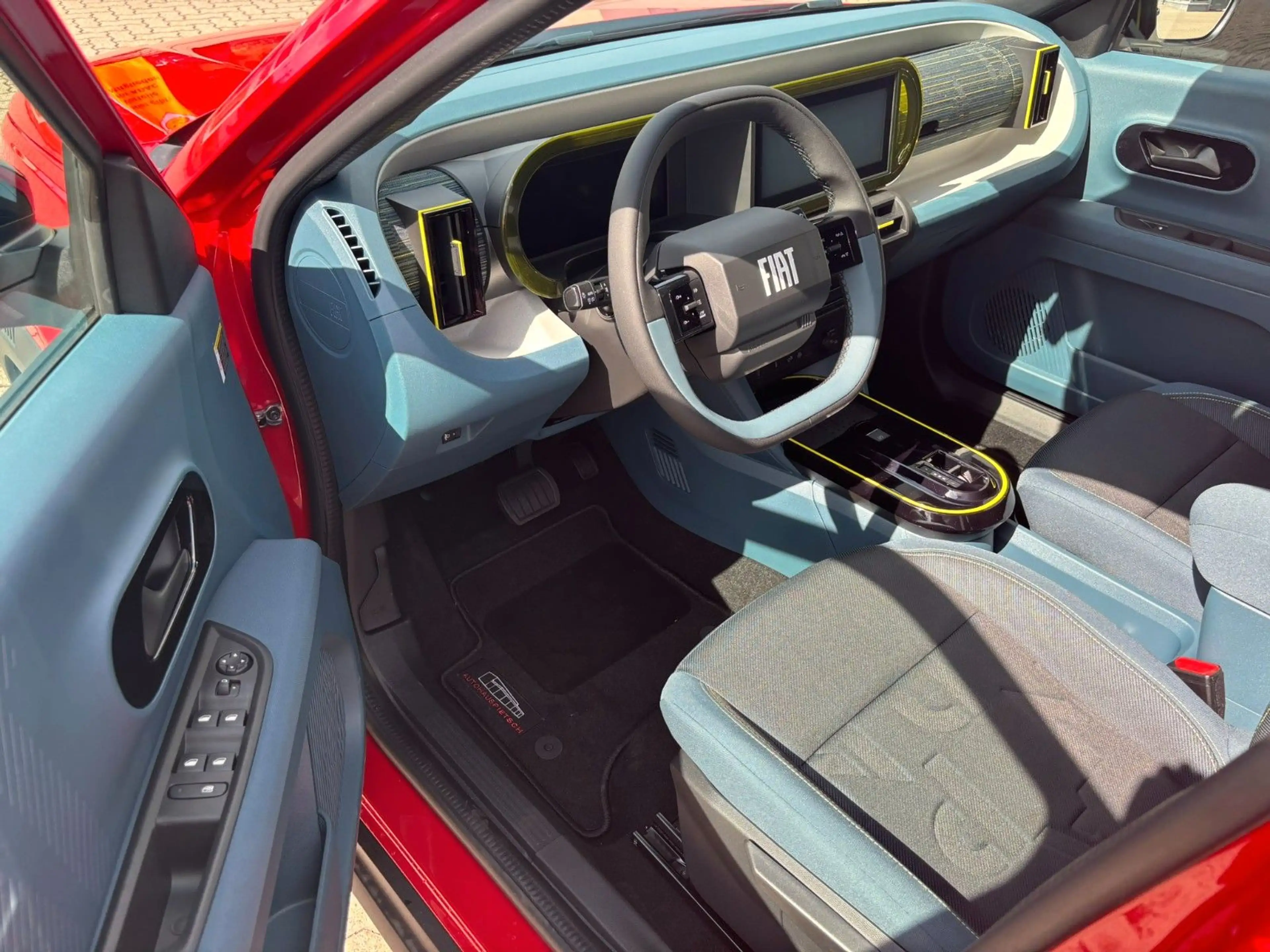 Fiat Grande Panda Hybrid ICON 1.2 eDCT 81 kW — photo 9