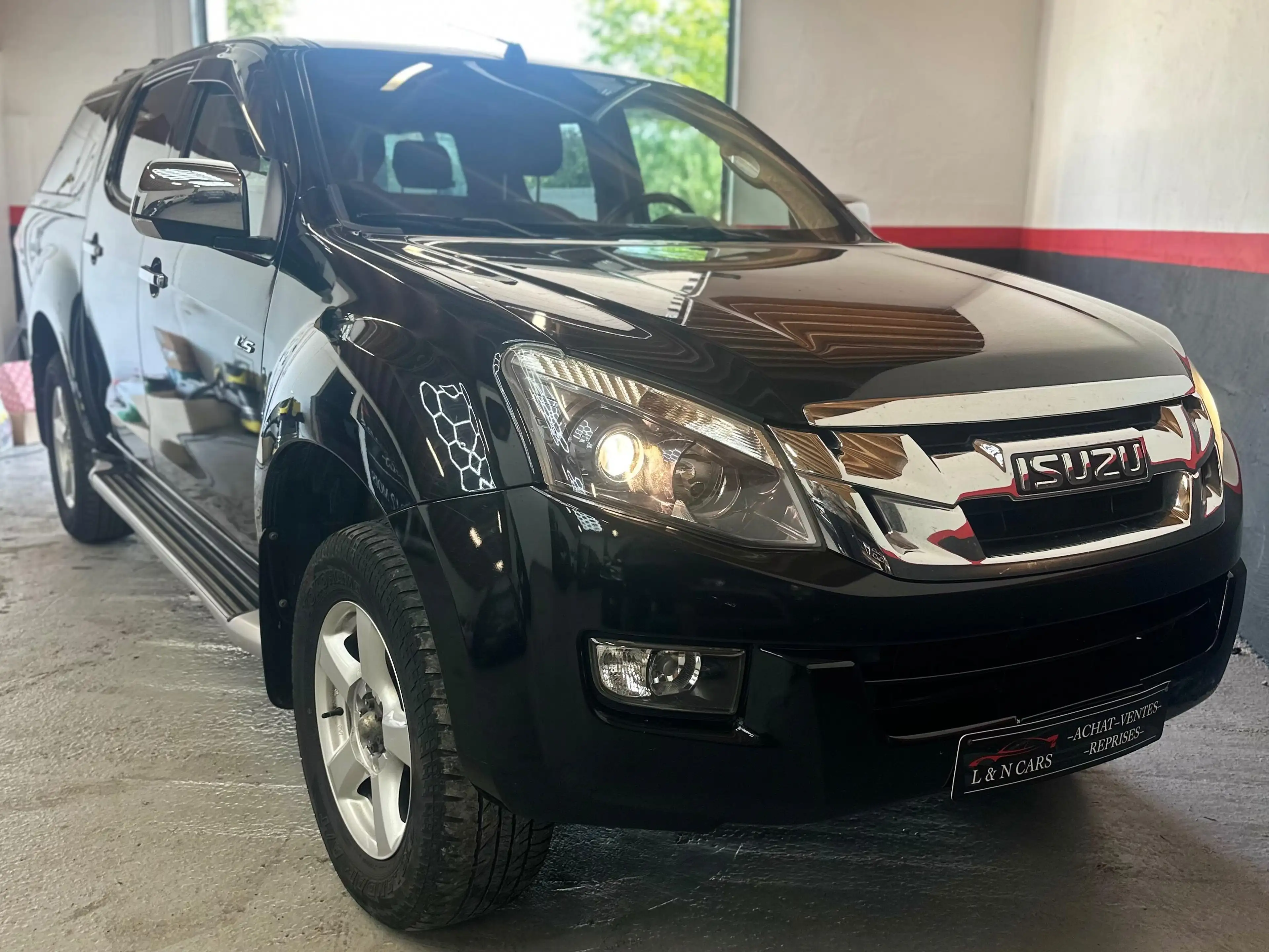 Isuzu D-Max D-Max 2.5 Turbo Di 4WD LSX Generation Hardtop — photo 4