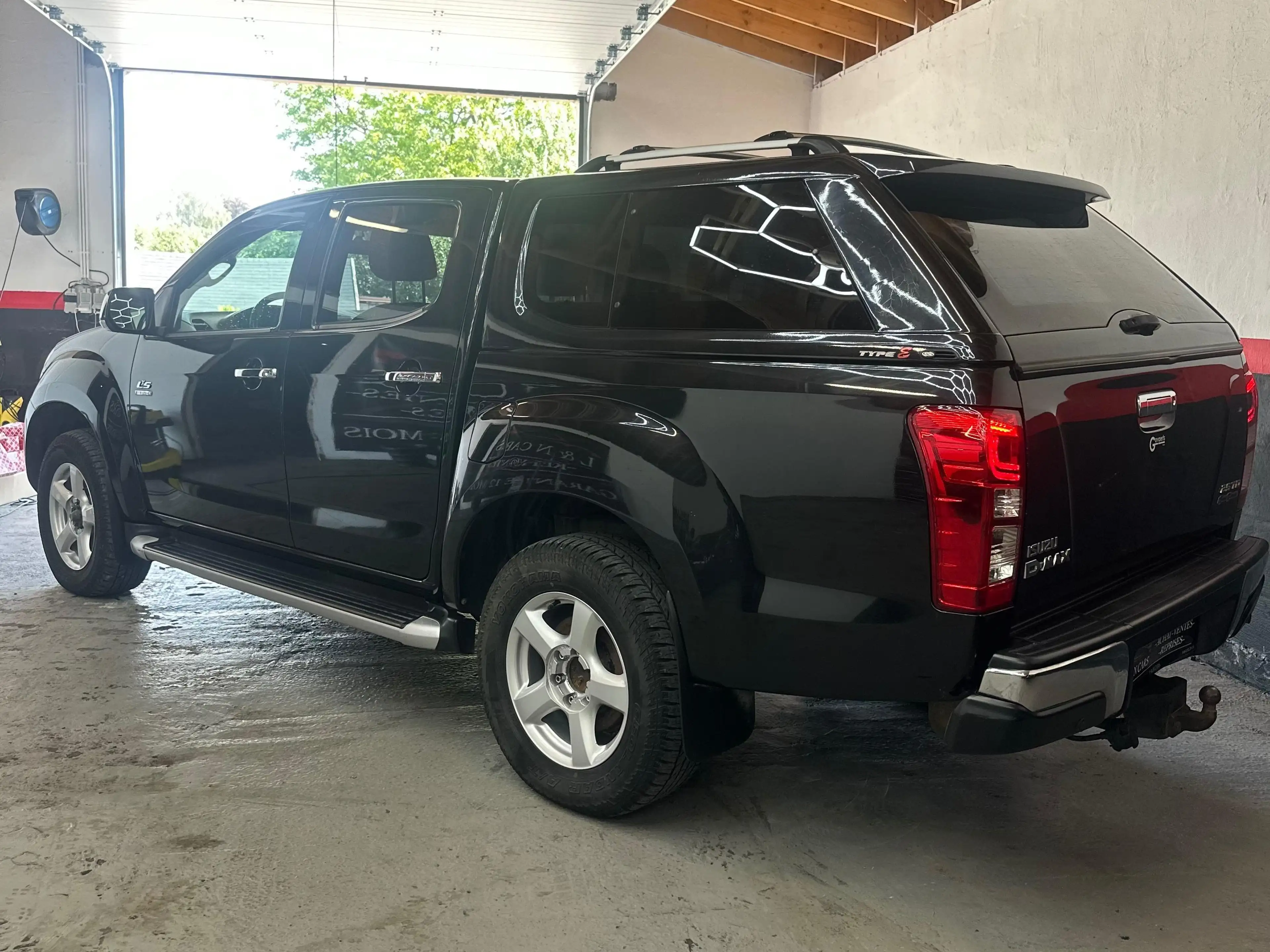 Isuzu D-Max D-Max 2.5 Turbo Di 4WD LSX Generation Hardtop — photo 7