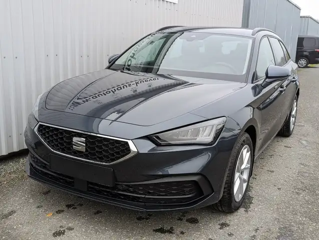 SEAT Leon ST 1.5 eTSI DSG Style GRA+LED+Shzg.+Einpark NAVI*L