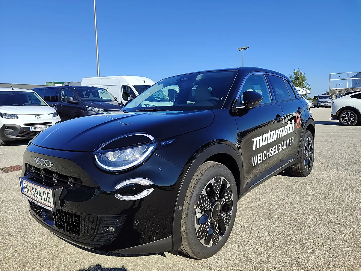 Fiat 600 Hybrid mHEV 110 6-Gang eDCT La Prima Schwarz - 1