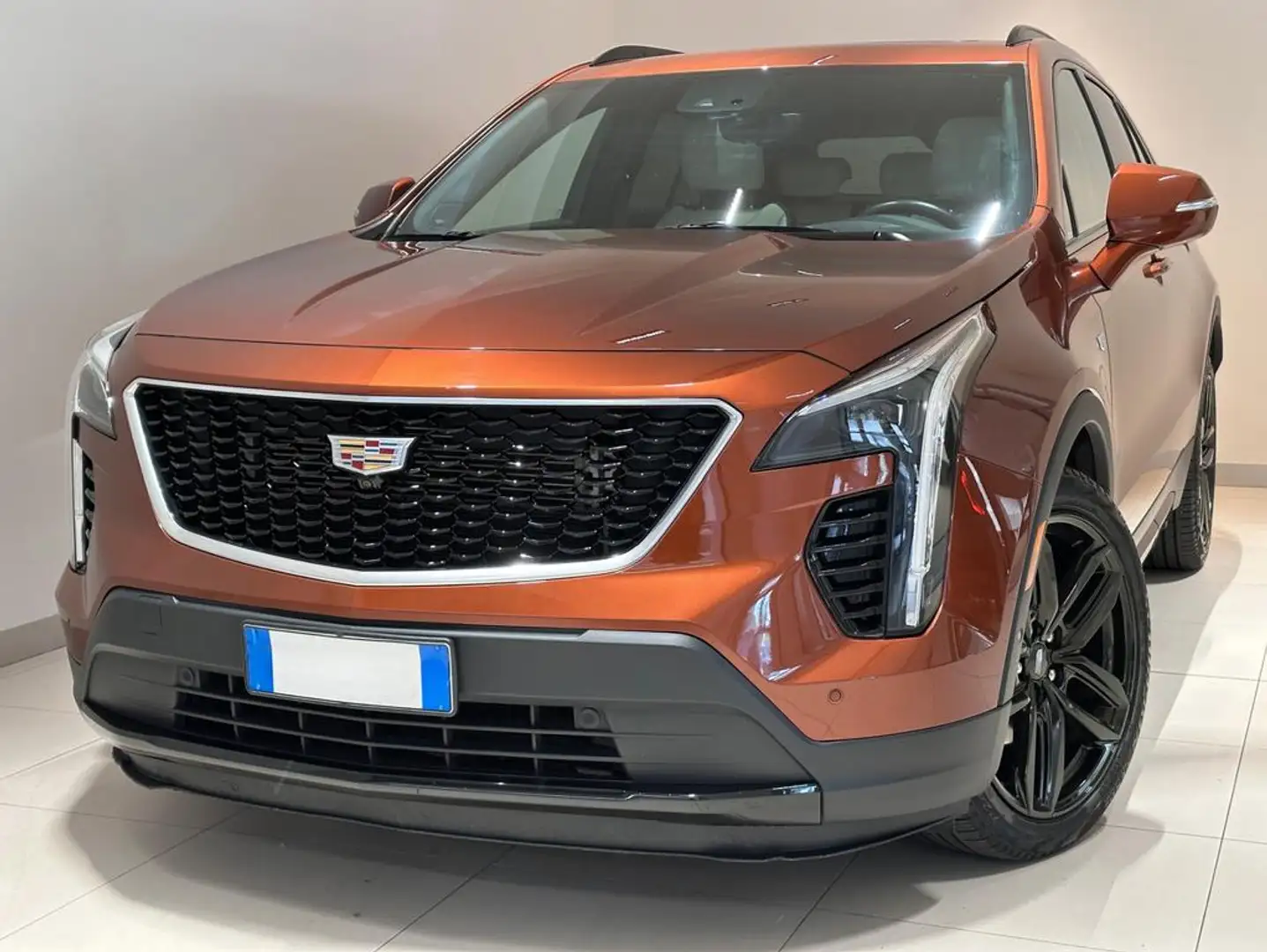 Cadillac XT4 2.0 td Launch Edition Sport awd auto Orange - 1