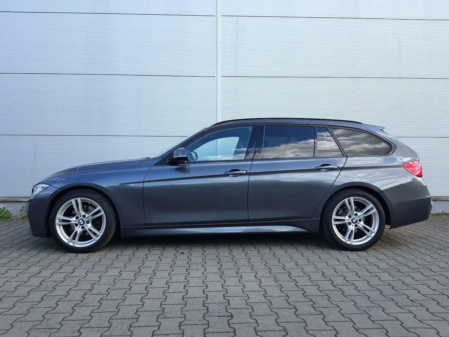 BMW 320 d Touring+Sport M-Paket +Leder+Navi+Top..... Gris - 1