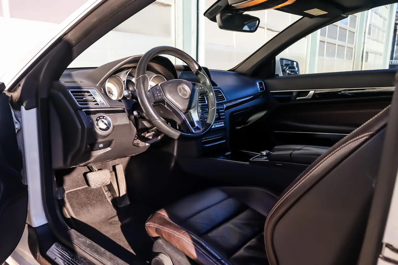 Mercedes-Benz E 200 E Cabriolet Automaat | Comand Online | LED | Cabri Wit - 2
