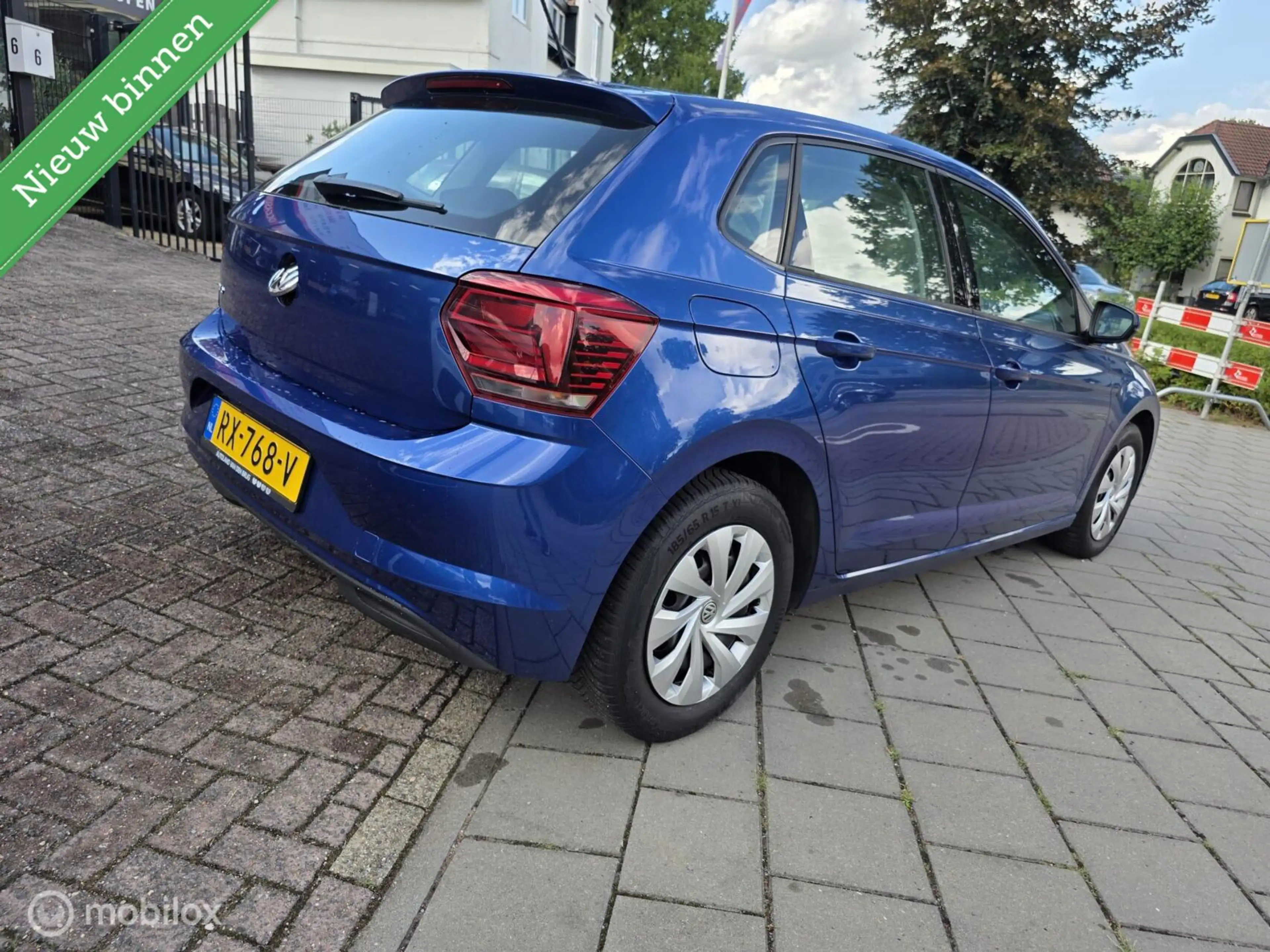 Volkswagen Polo 1.6 TDI Comfortline Business Dealer onderhouden — photo 3