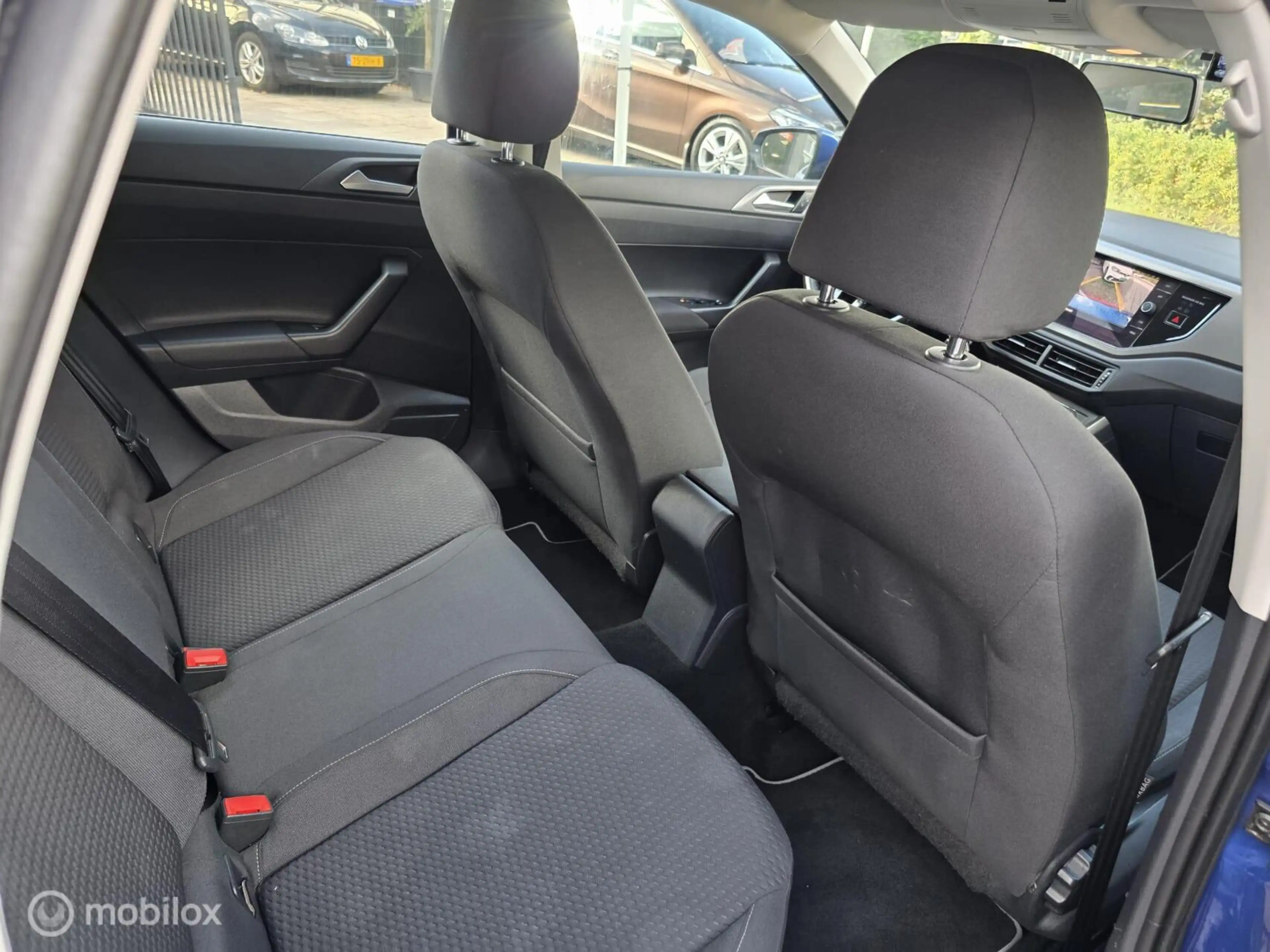 Volkswagen Polo 1.6 TDI Comfortline Business Dealer onderhouden — photo 14