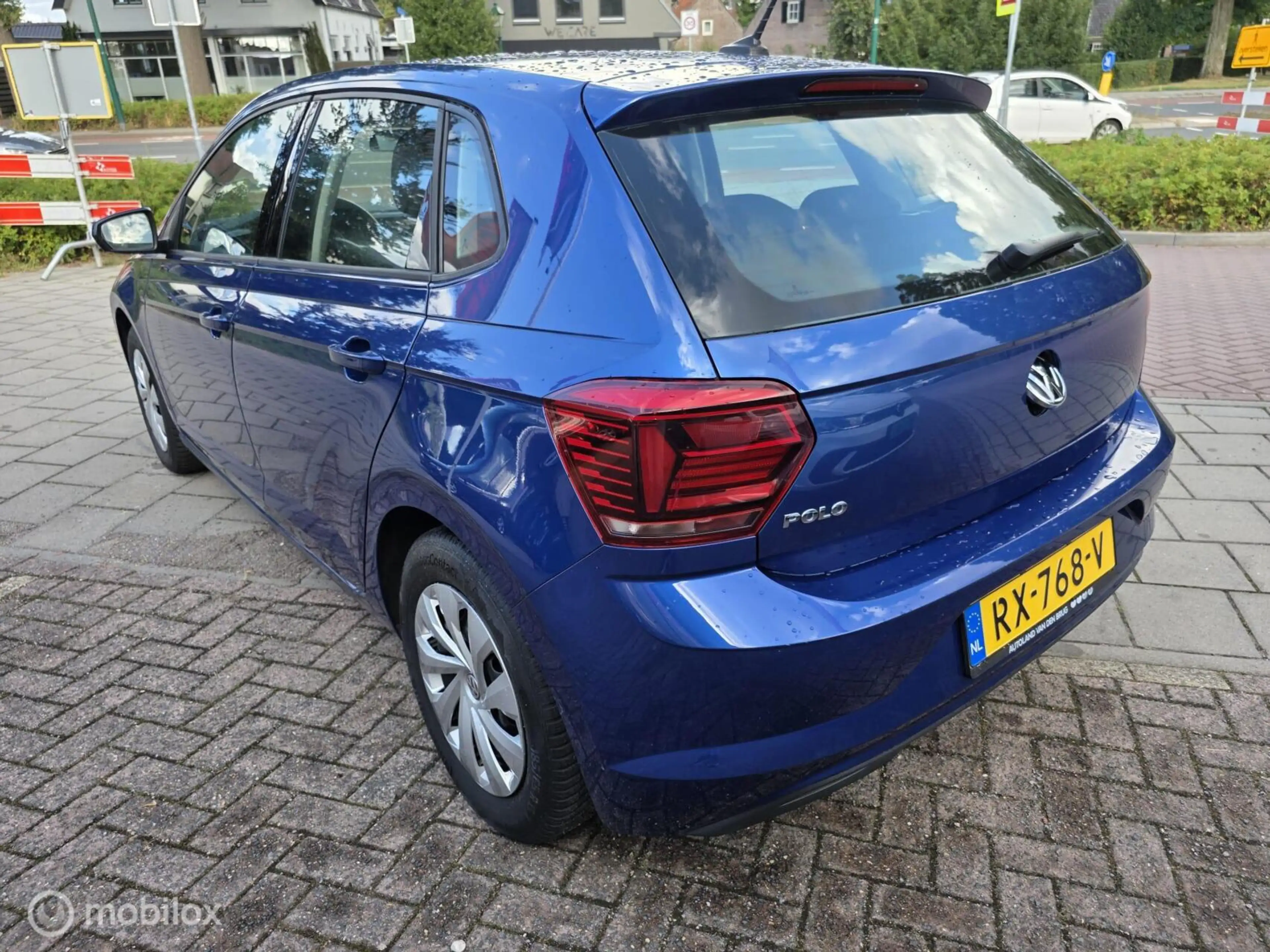 Volkswagen Polo 1.6 TDI Comfortline Business Dealer onderhouden — photo 4