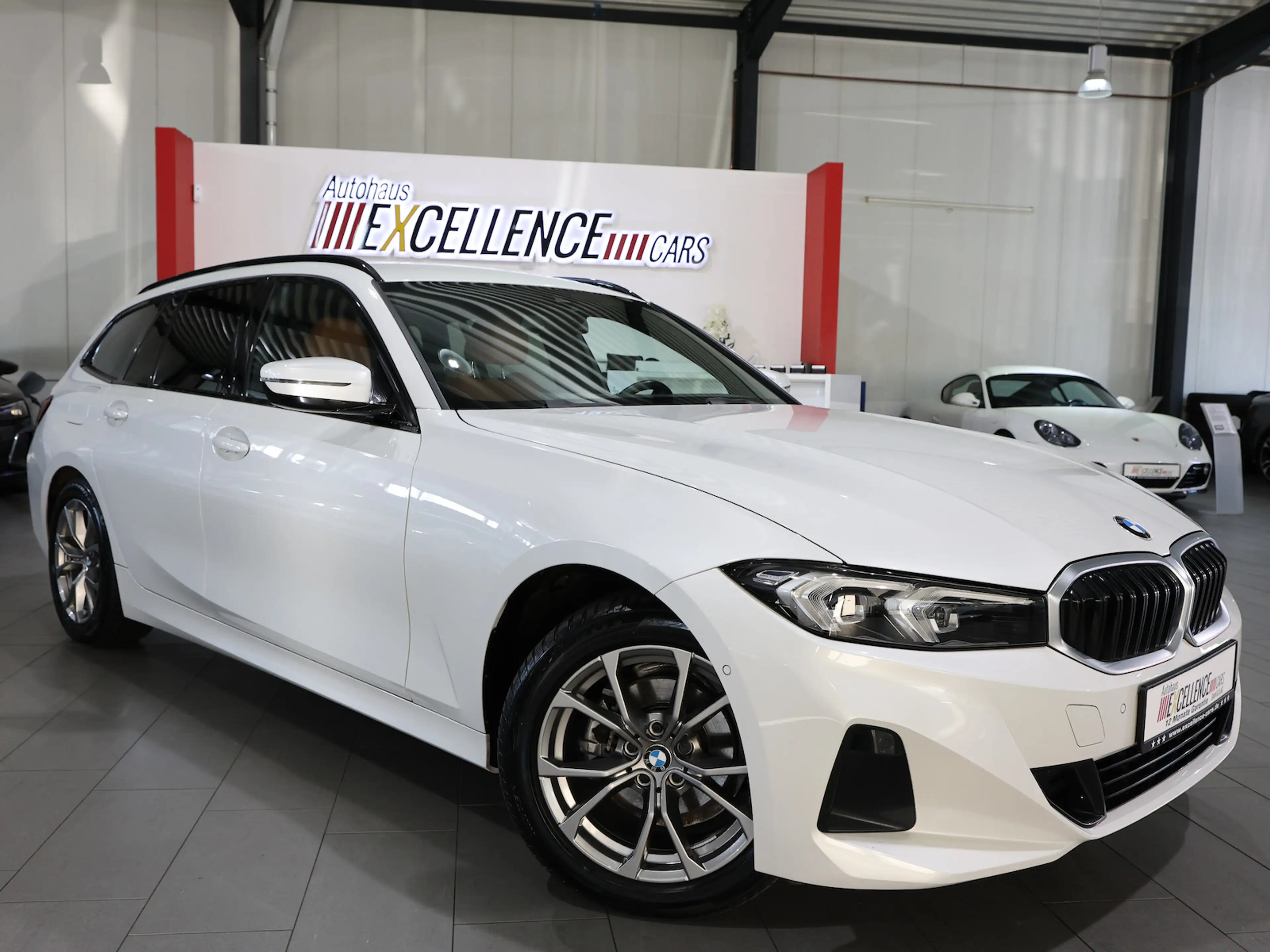 BMW 318 318d Touring SPORT WHITE & BROWN / CURCED, LED — photo 2
