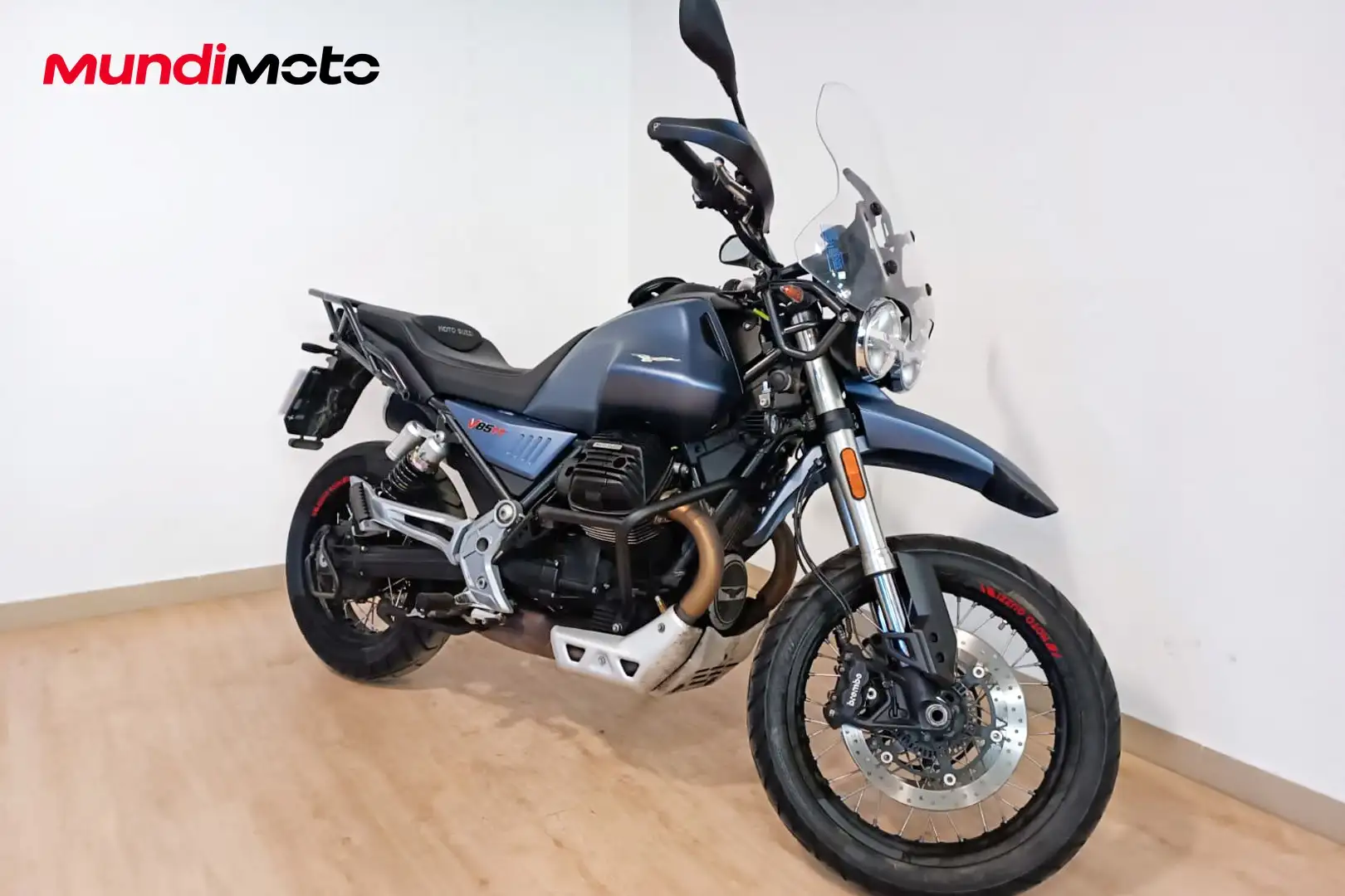 Moto Guzzi V 85 TT - 2