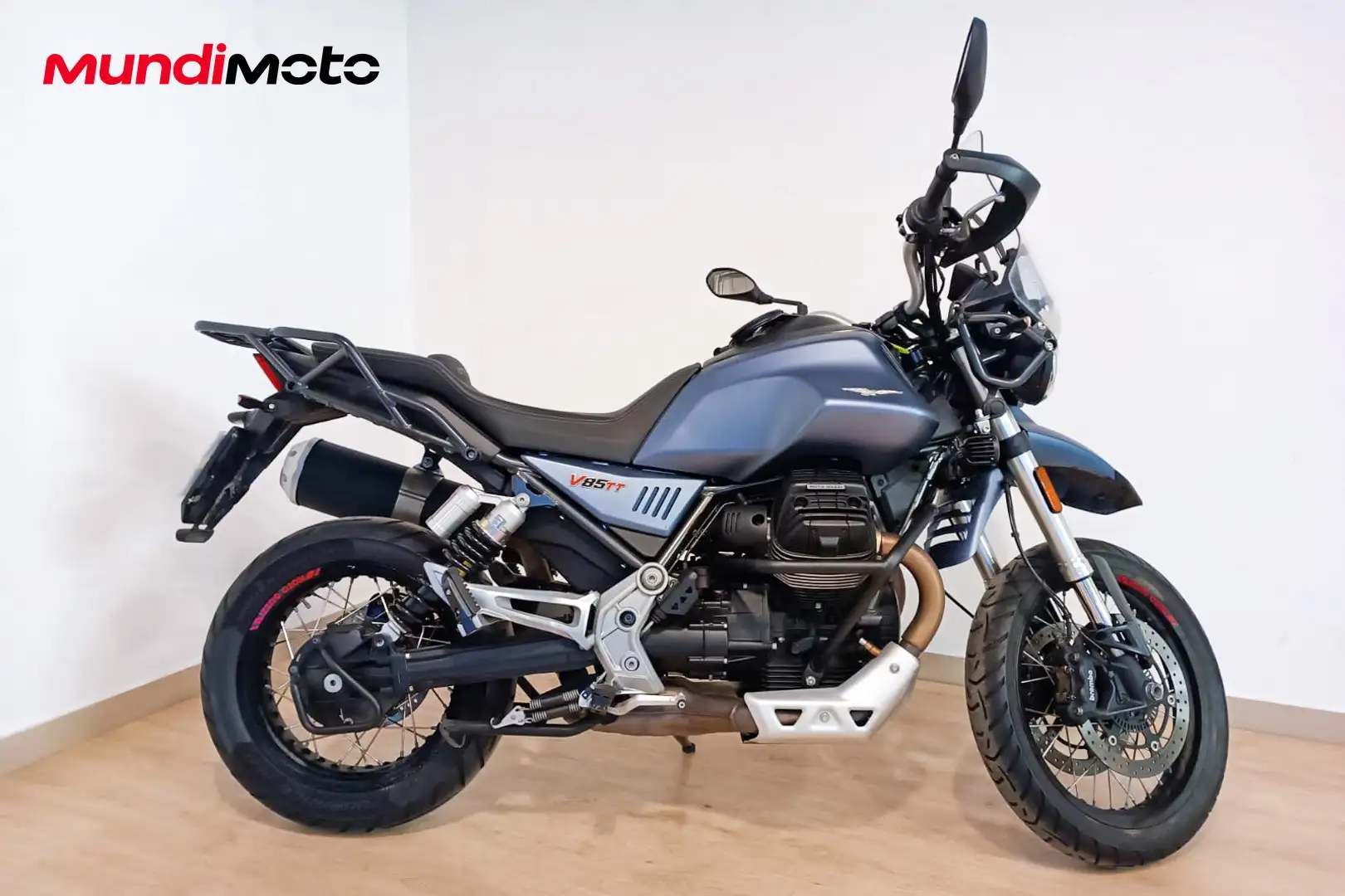 Moto Guzzi V 85 TT - 1