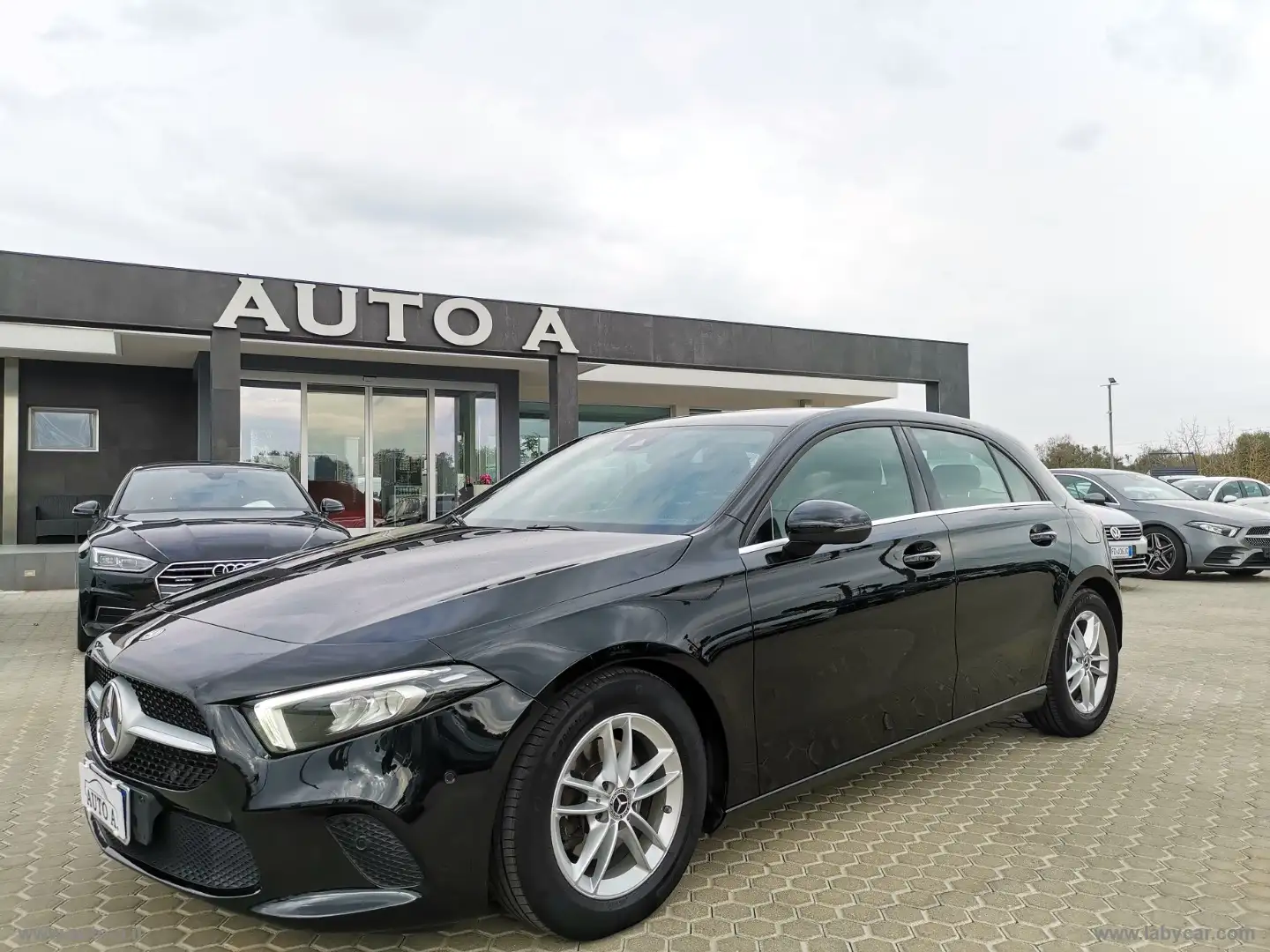 Mercedes-Benz A 180 A 180 d Automatic Business Extra Nero - 1