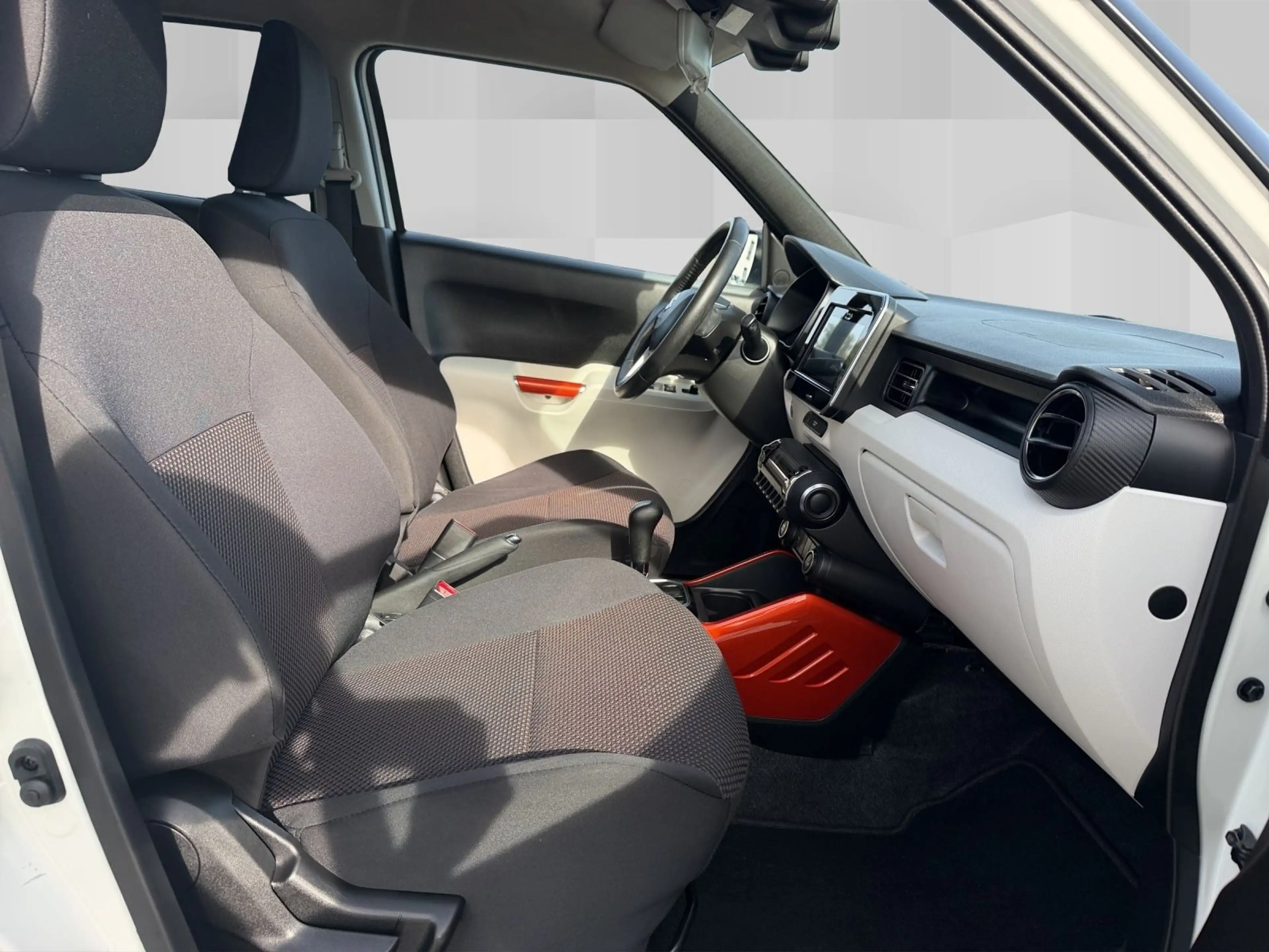 Suzuki Ignis 1.2 DualJet AGS Comfort+ /1.Hd LED NAV SHZ — photo 14