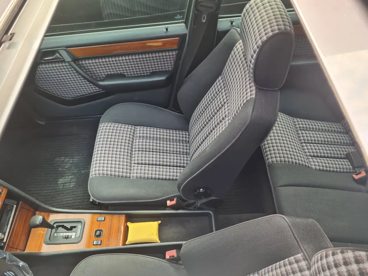 Mercedes-Benz E 220 E-Klasse, foto 9