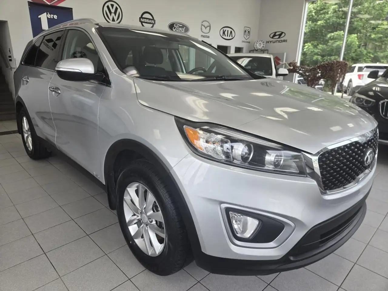 Kia Sorento photo Kia Sorento