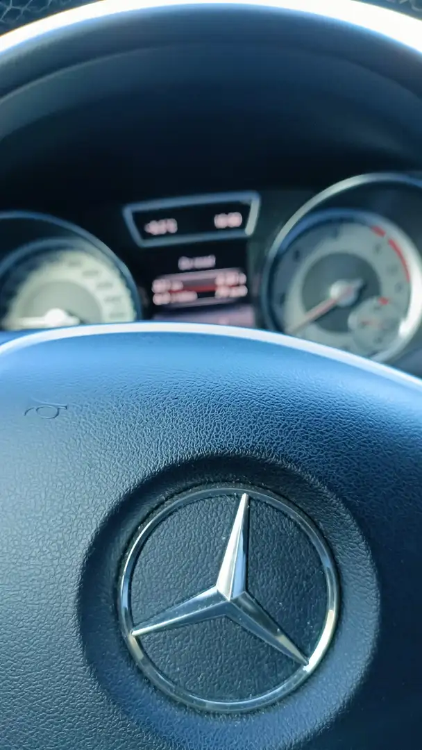 Mercedes-Benz GLA 200 d (cdi) Sport auto - 1