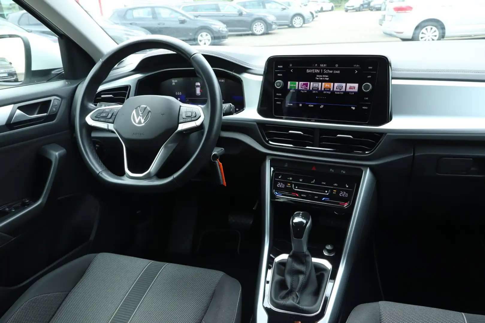 Volkswagen T-Roc 1.5 TSI Life DSG*SHZ*ALU*CLIMATRONIC Weiß - 2