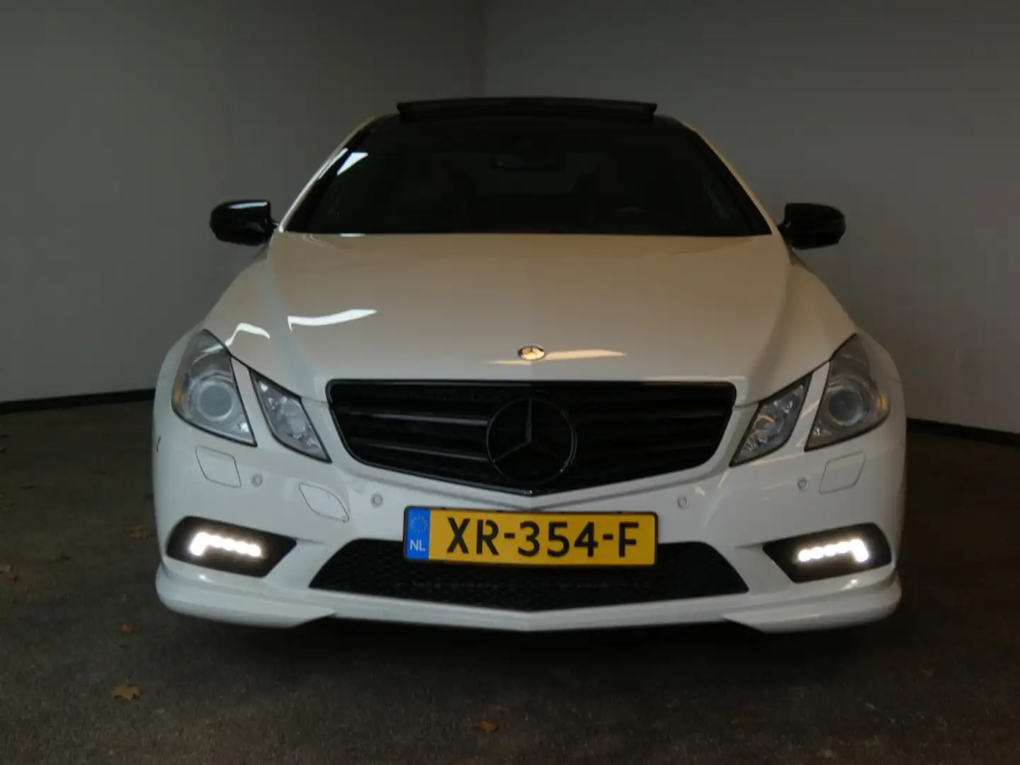 Mercedes-Benz E 500 Coupé Elegance Nwe APK airco Weiß - 2
