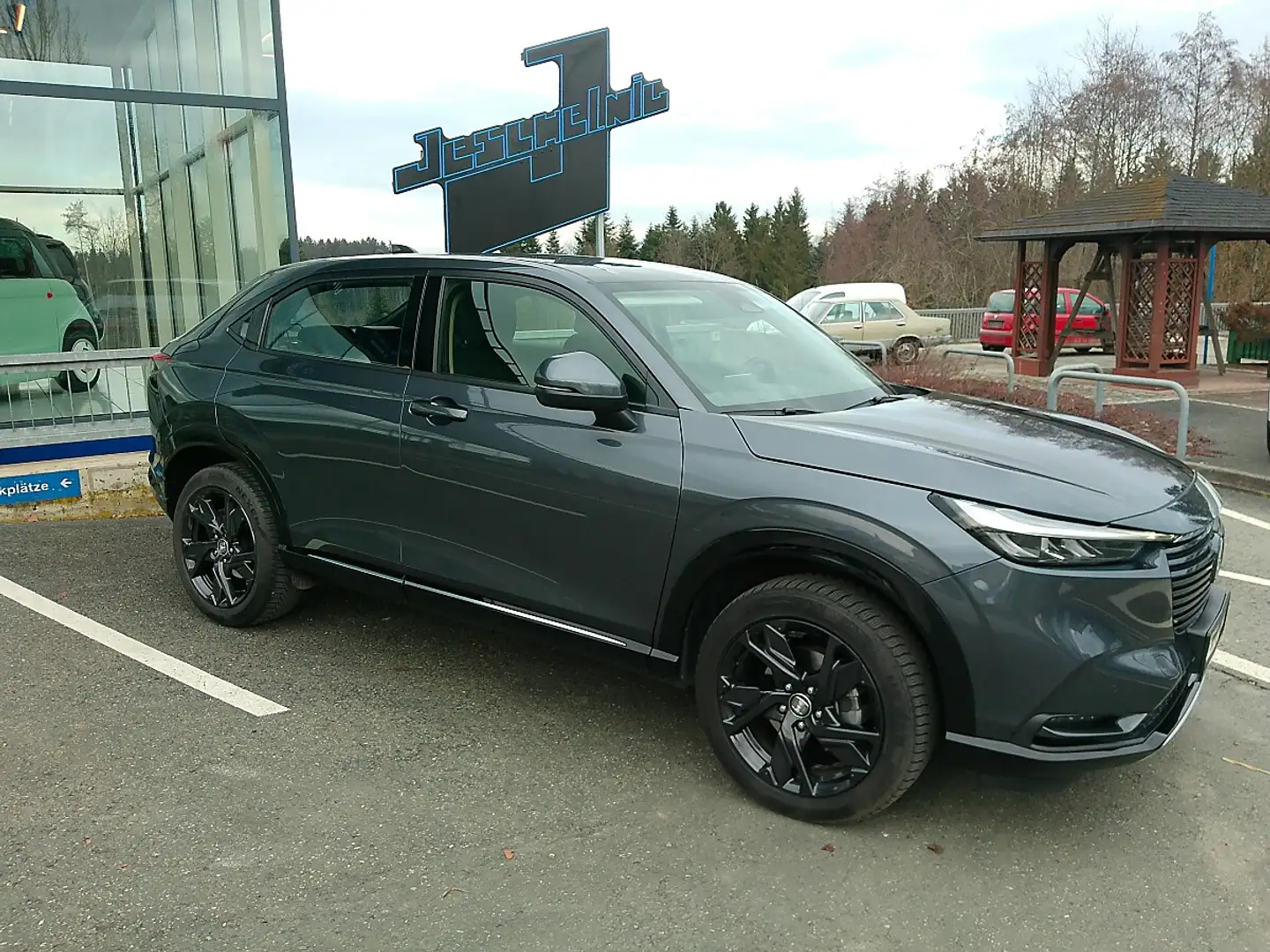 Honda HR-V 1,5 i-MMD Hybrid 2WD Advance Aut. Grau - 2