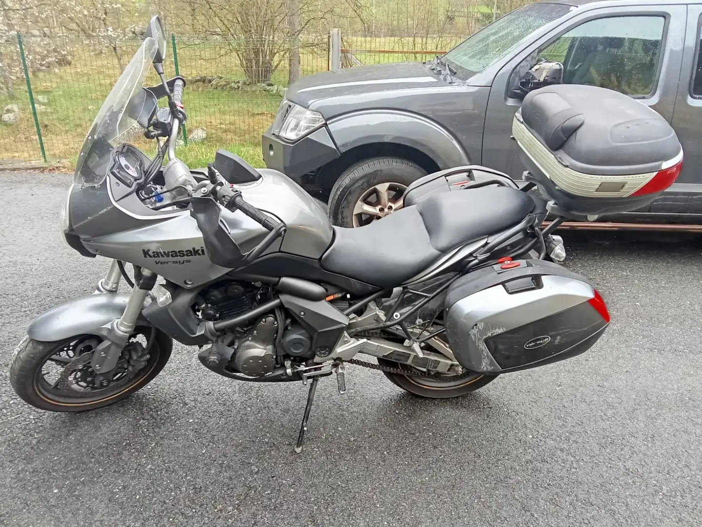 Kawasaki Versys 650 Gri - 2