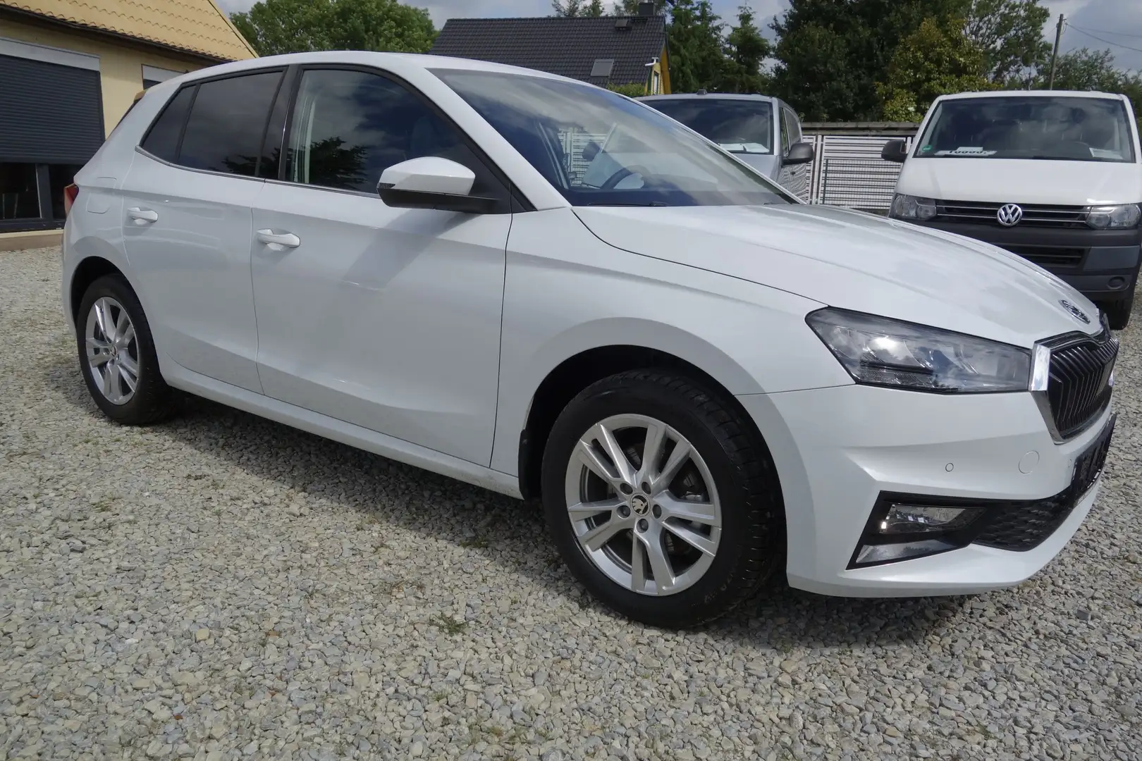 Skoda Fabia Selection beh.Lenkrad / Scheibe Weiß - 1