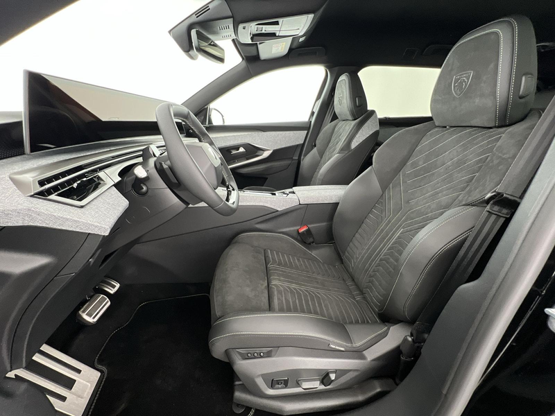 Peugeot 5008 Hybrid GT Exclusive 1.2*NAVI*SHZ*360°K*uvm — photo 7